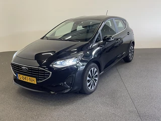 Ford Fiesta 1.0 EcoBoost Hybrid Titanium Climate control Navigatie Cruise control LED Apple Carplay/ Android Auto  Parkeersensor voor