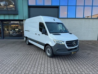 Hoofdafbeelding Mercedes-Benz Sprinter Mercedes-Benz Sprinter 319 Pro L2H2 BPM vrij 9G-Tronic Mbux Navi Led Koplampen Winterpakket Trekhaak