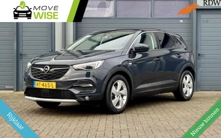 Hoofdafbeelding Opel Grandland X Opel Grandland X 1.2 - 130pk Turbo Ultimate | Full Options | Trekhaak | Dealeronderhouden | Rijklaar | 2018 |