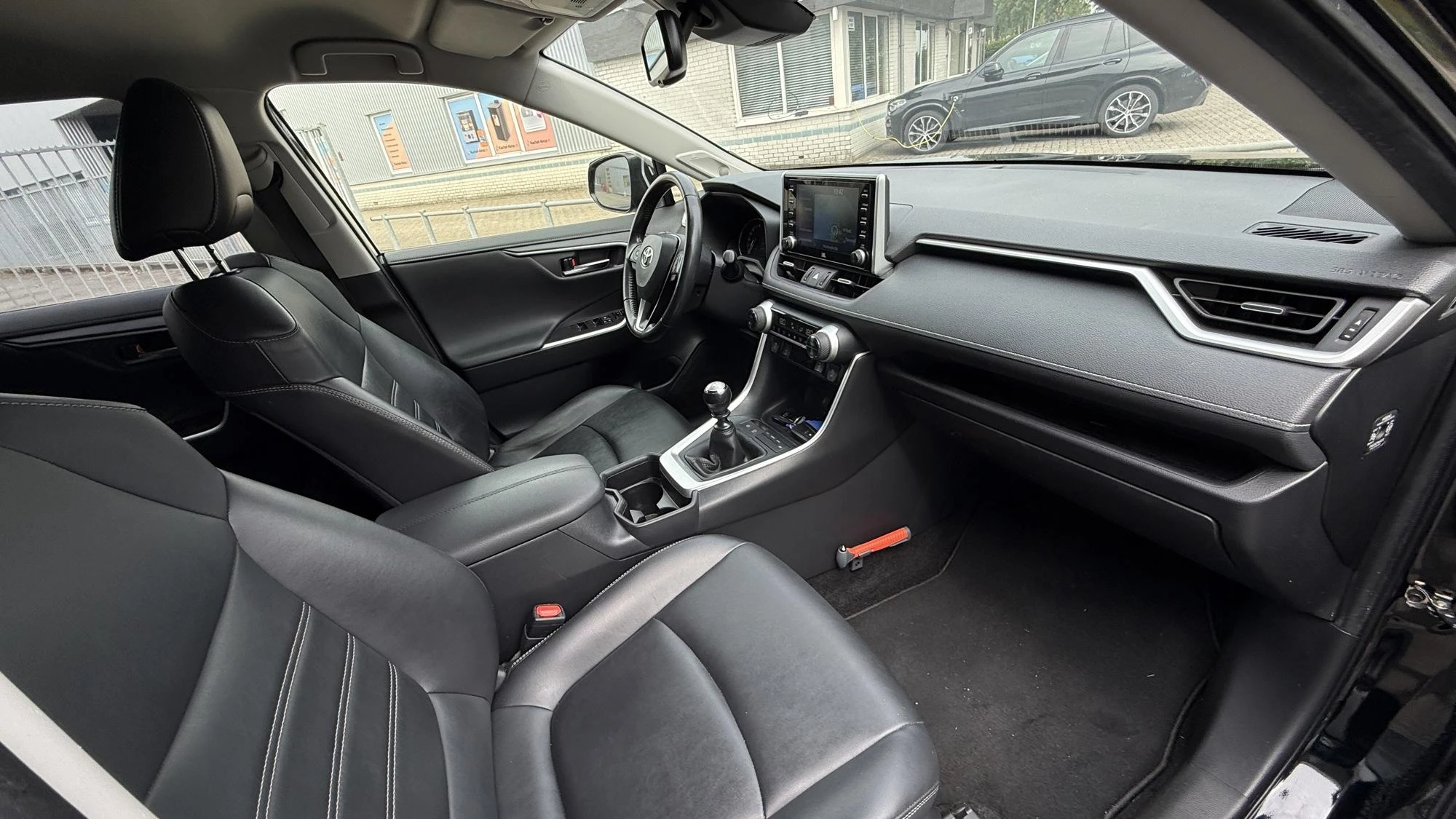 Hoofdafbeelding Toyota RAV4