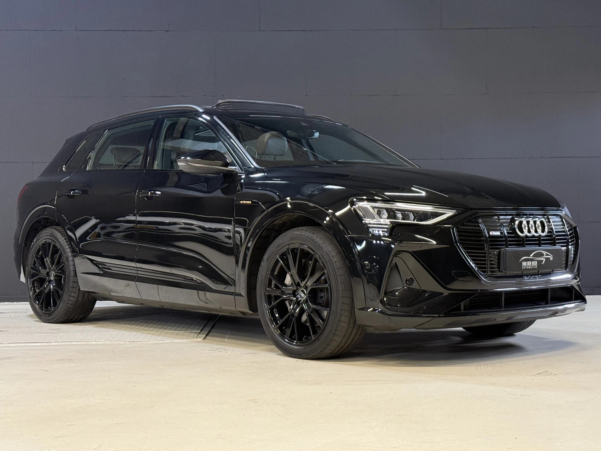 Hoofdafbeelding Audi e-tron