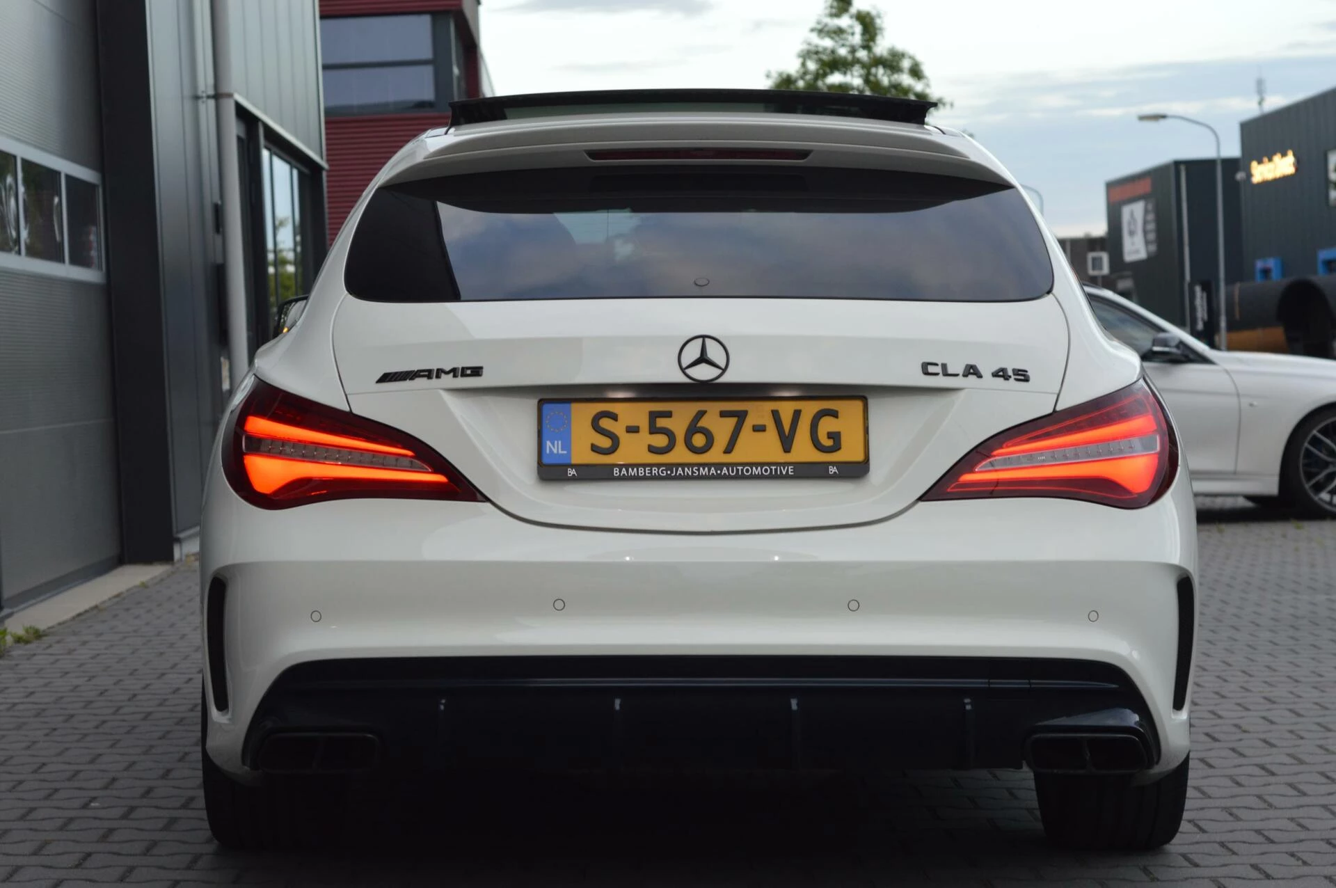 Hoofdafbeelding Mercedes-Benz CLA