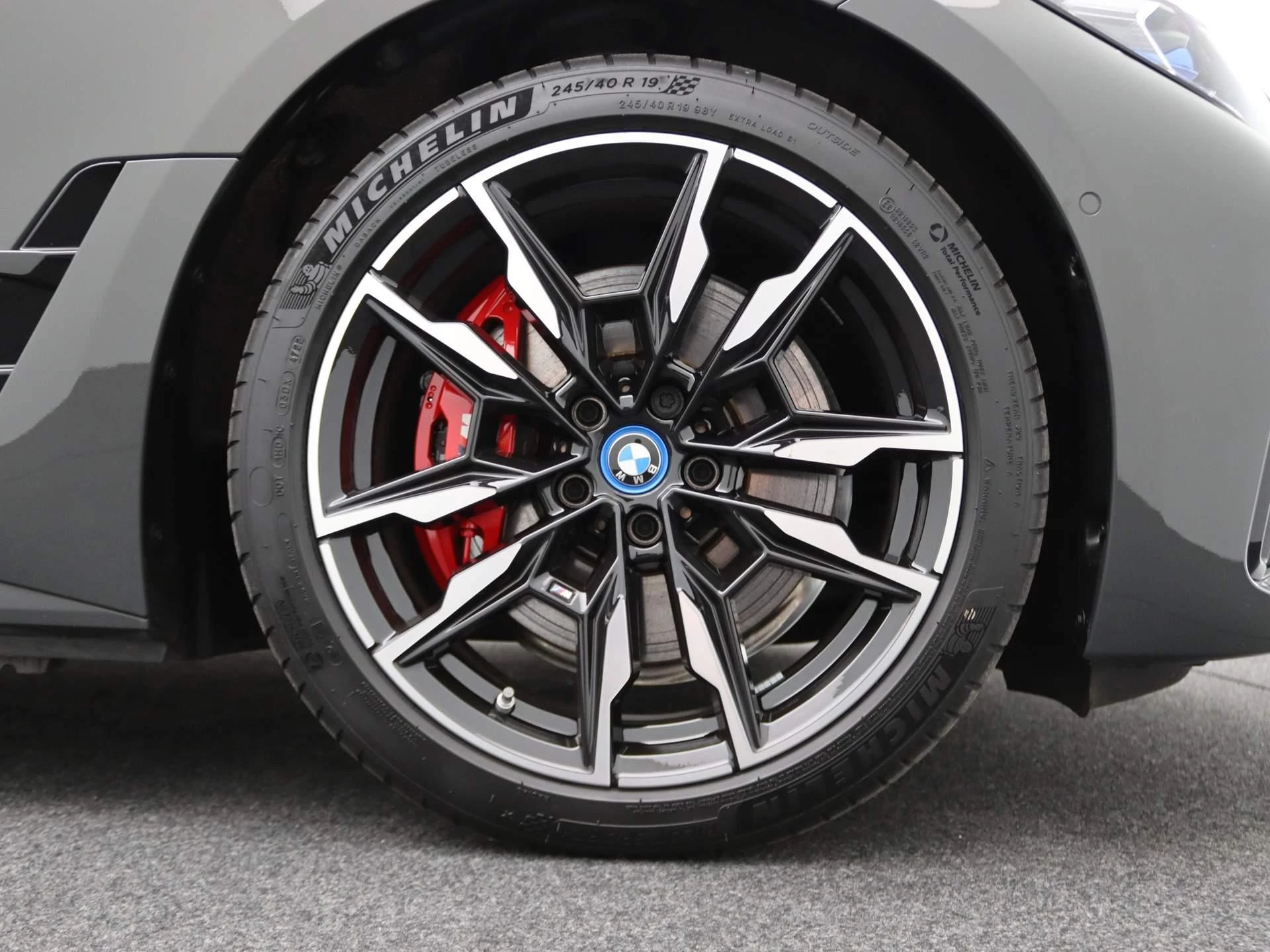 Hoofdafbeelding BMW i4