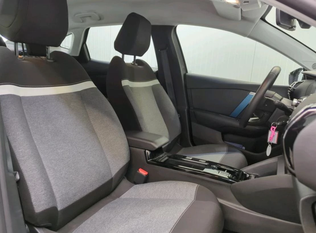 Hoofdafbeelding Citroën ë-C4 X