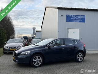 Volvo V40 1.6 T4 Momentum, Automaat, Dealer onderhouden