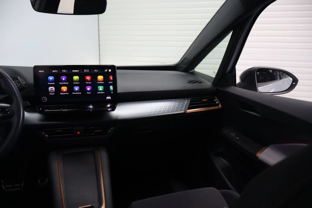 Hoofdafbeelding CUPRA Born