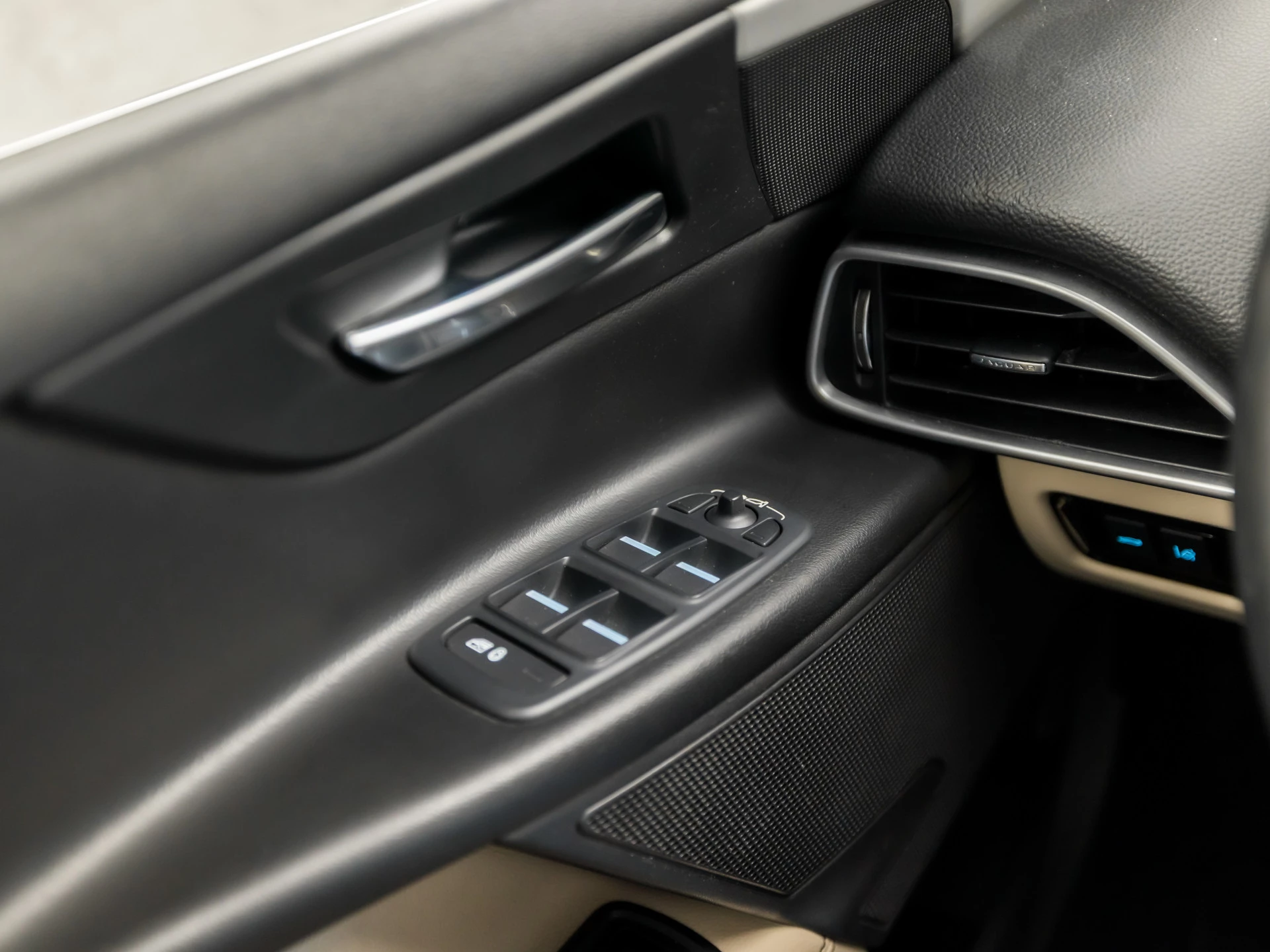 Hoofdafbeelding Jaguar XE