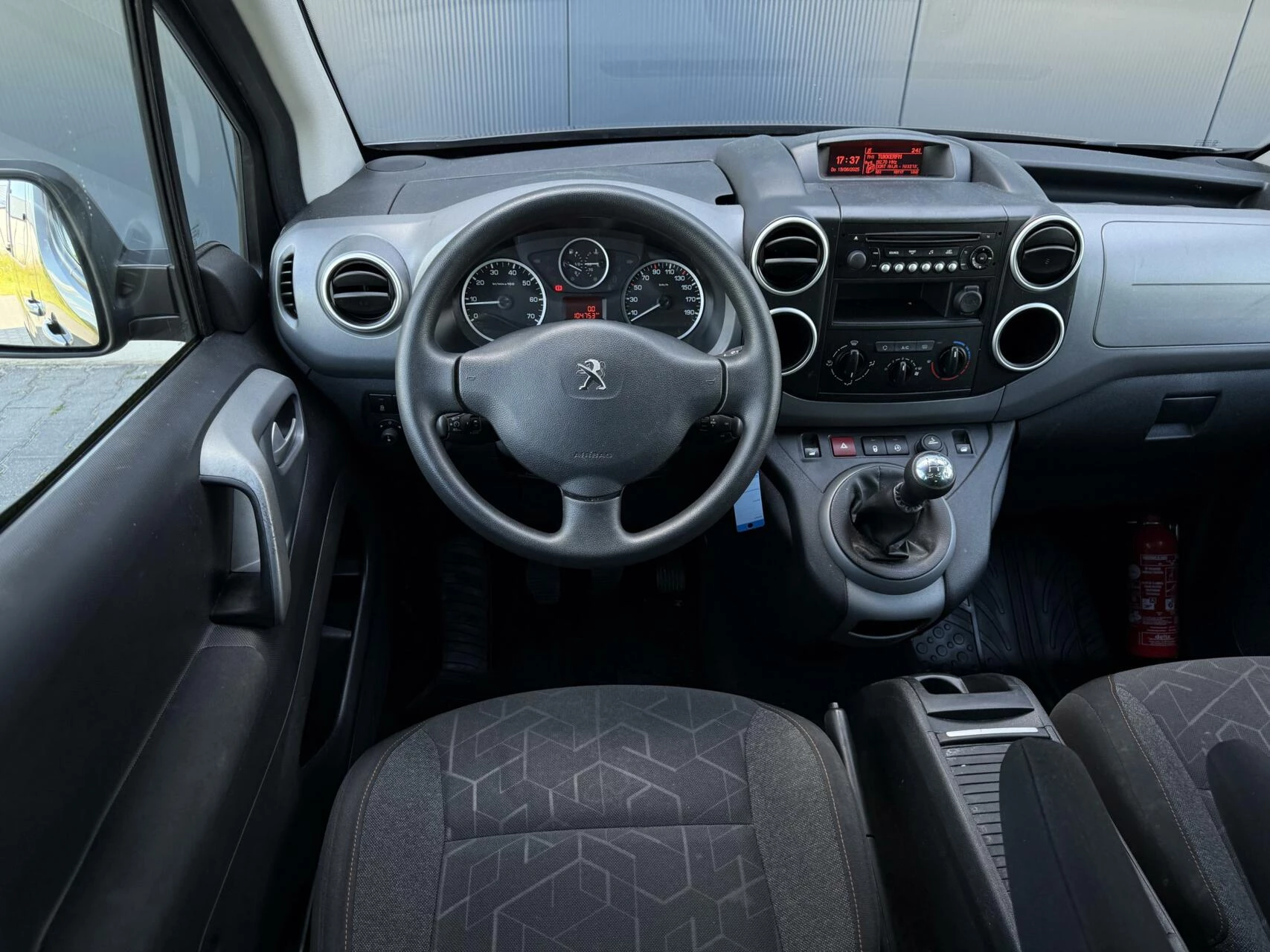 Hoofdafbeelding Peugeot Partner