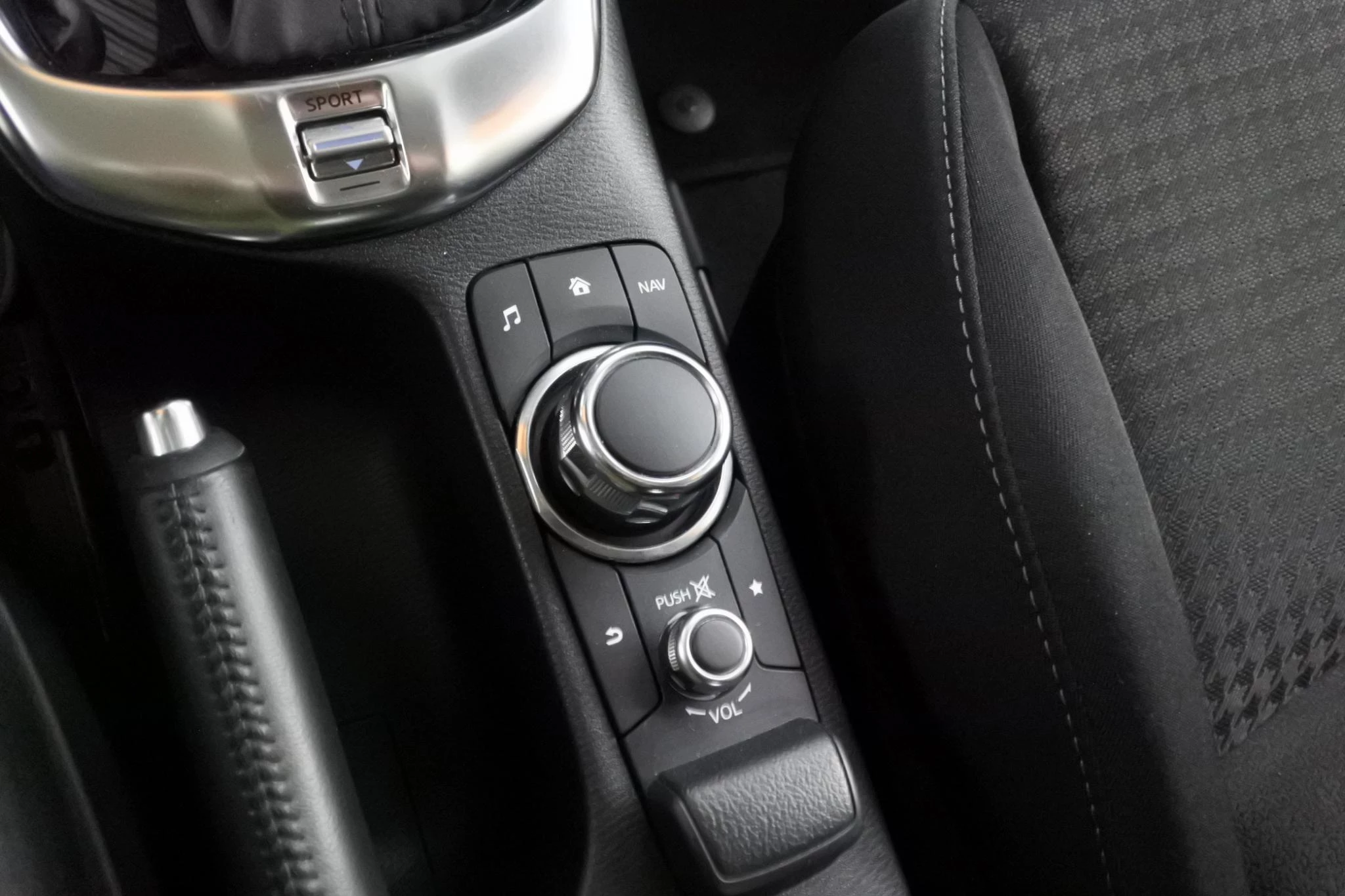 Hoofdafbeelding Mazda 2