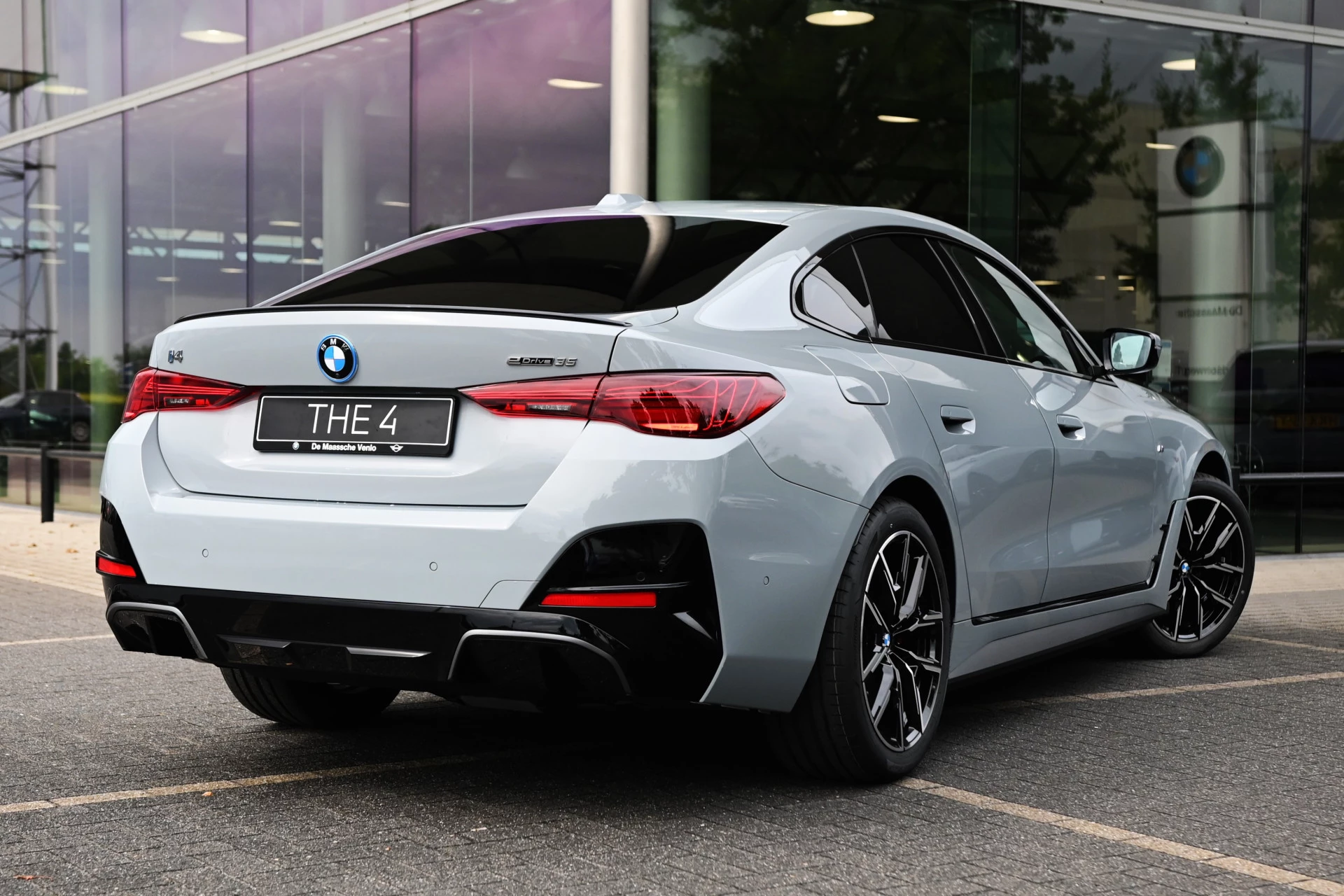 Hoofdafbeelding BMW i4