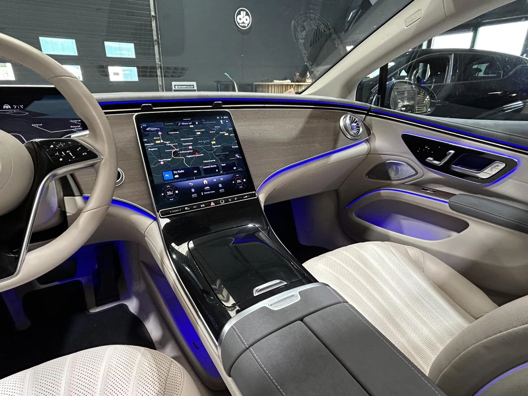 Hoofdafbeelding Mercedes-Benz EQS