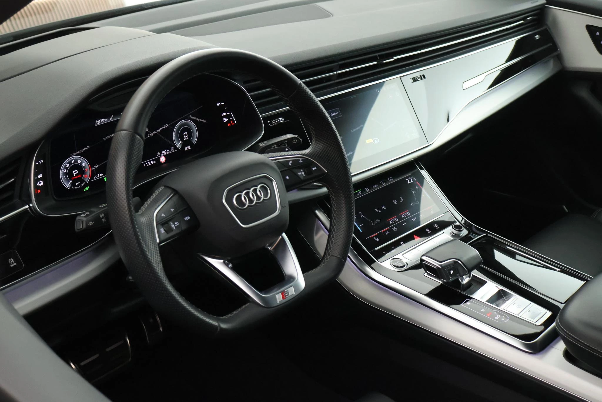 Hoofdafbeelding Audi Q8