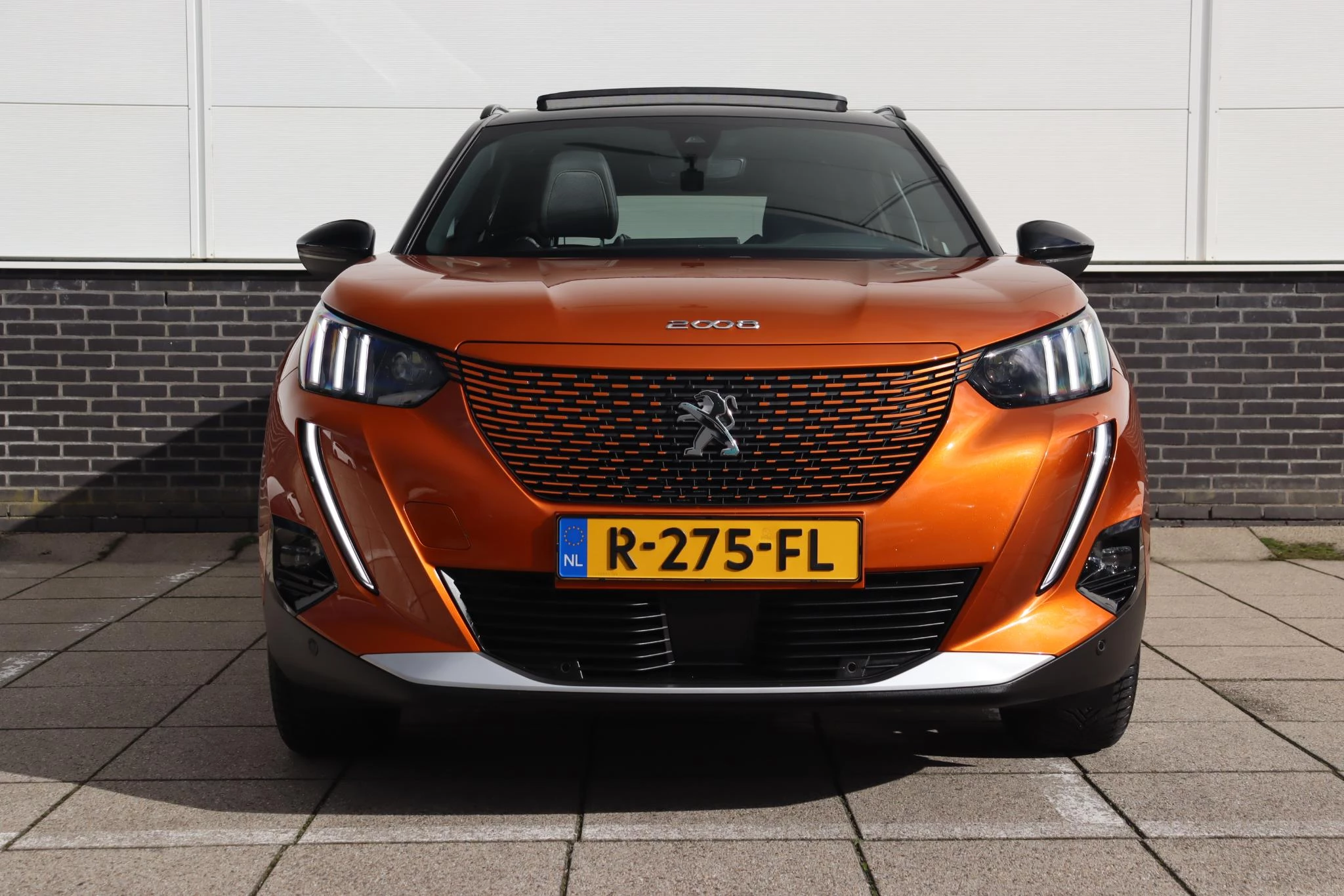 Hoofdafbeelding Peugeot e-2008