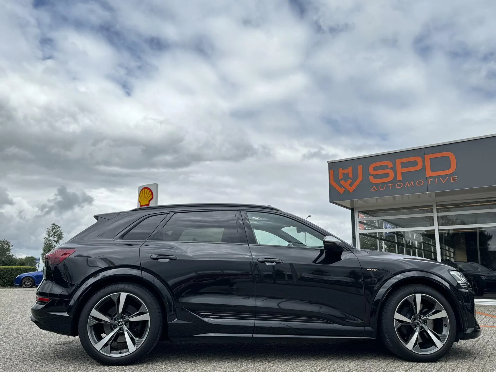 Hoofdafbeelding Audi e-tron