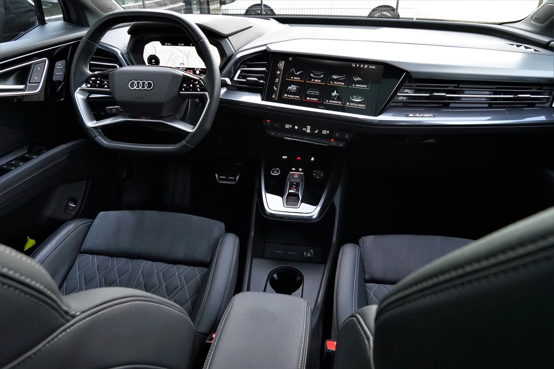 Hoofdafbeelding Audi Q4 Sportback e-tron