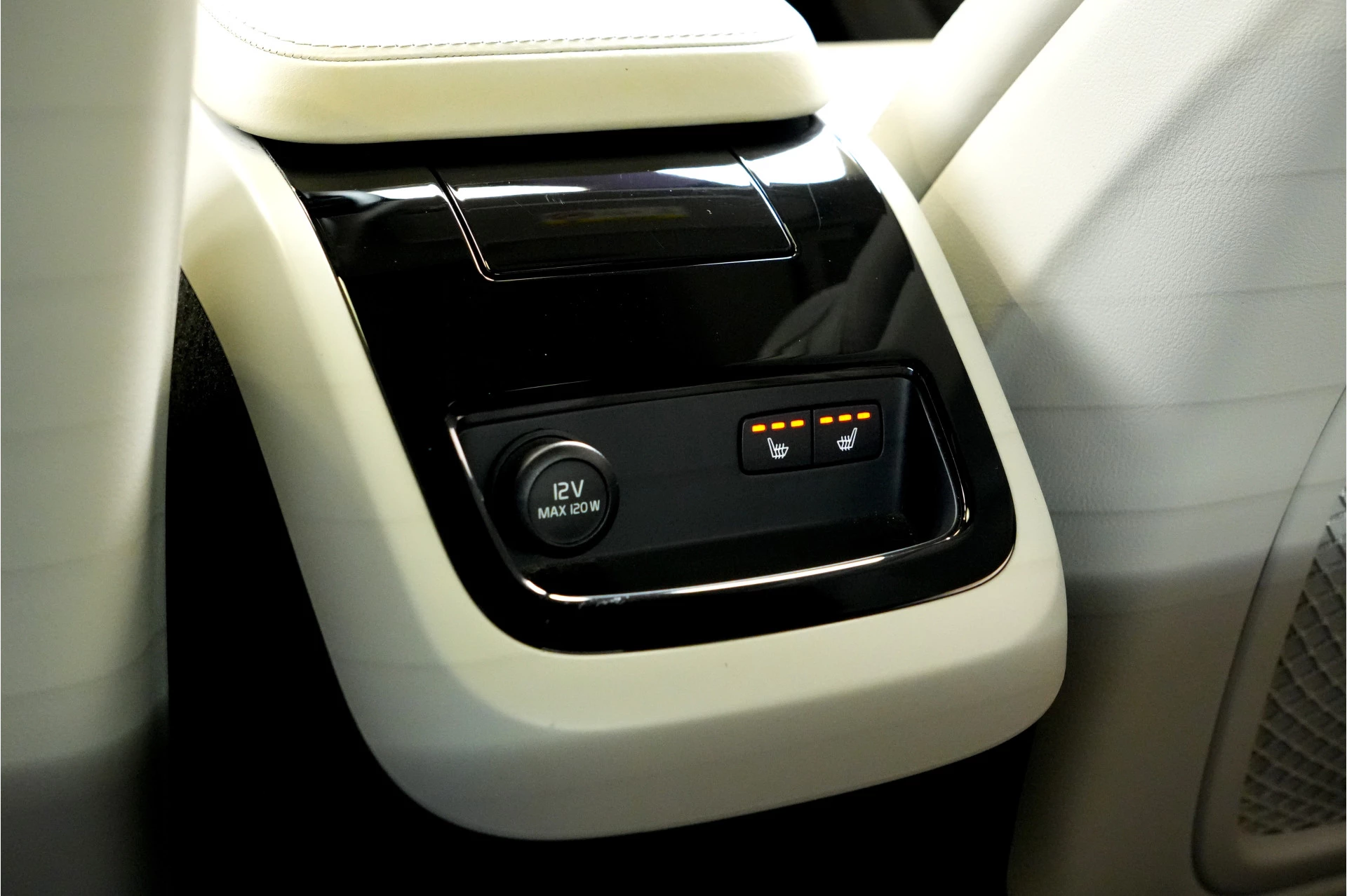 Hoofdafbeelding Volvo S90