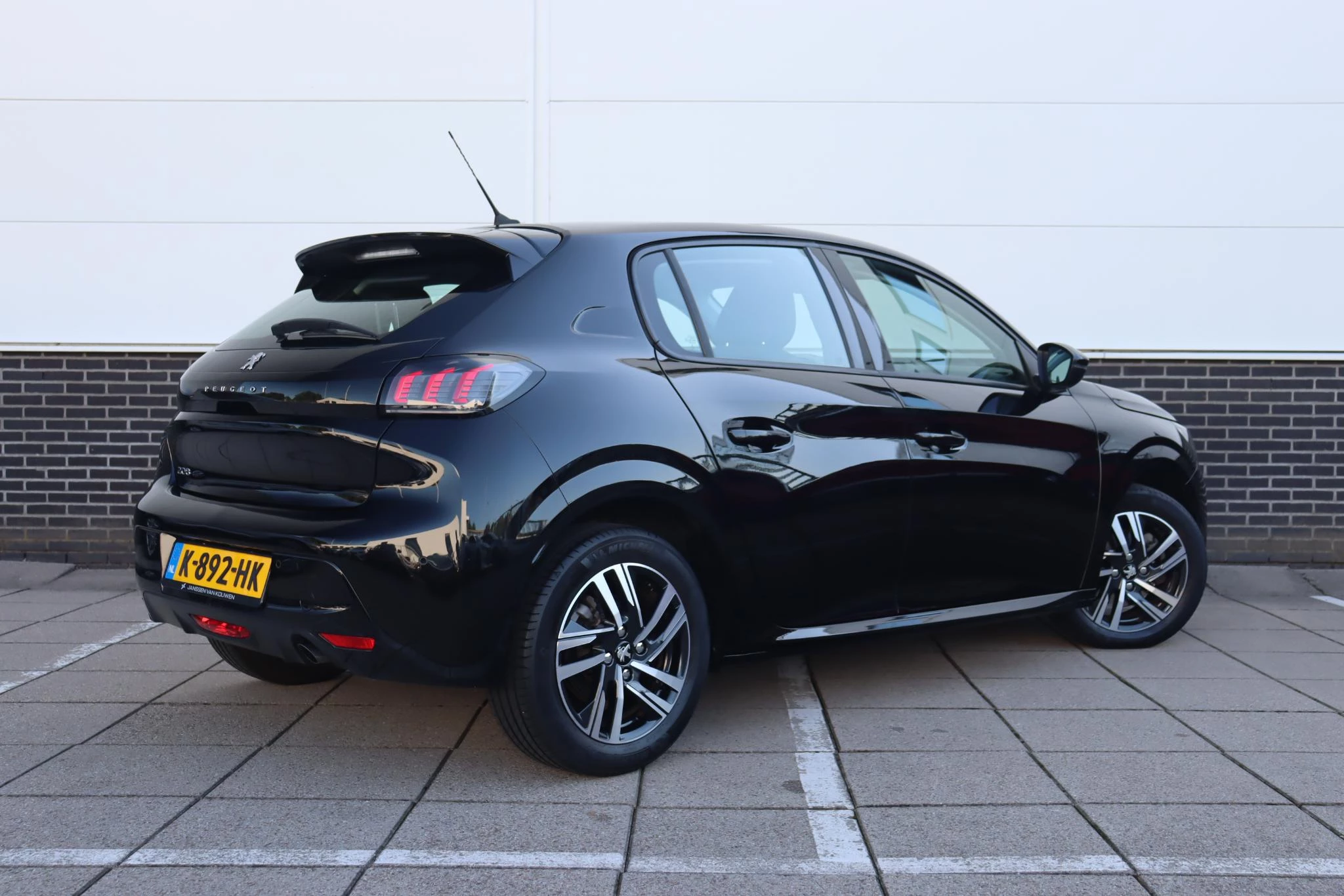 Hoofdafbeelding Peugeot 208