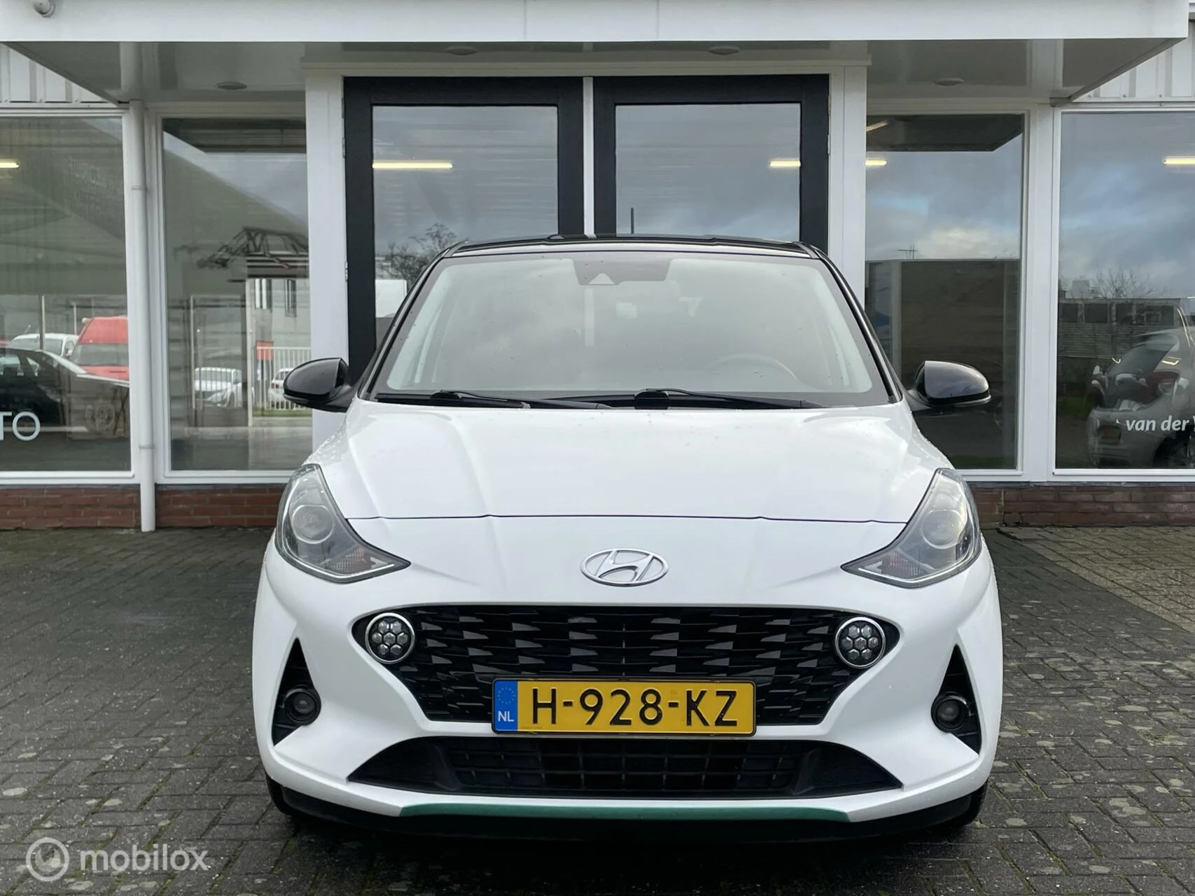 Hoofdafbeelding Hyundai i10