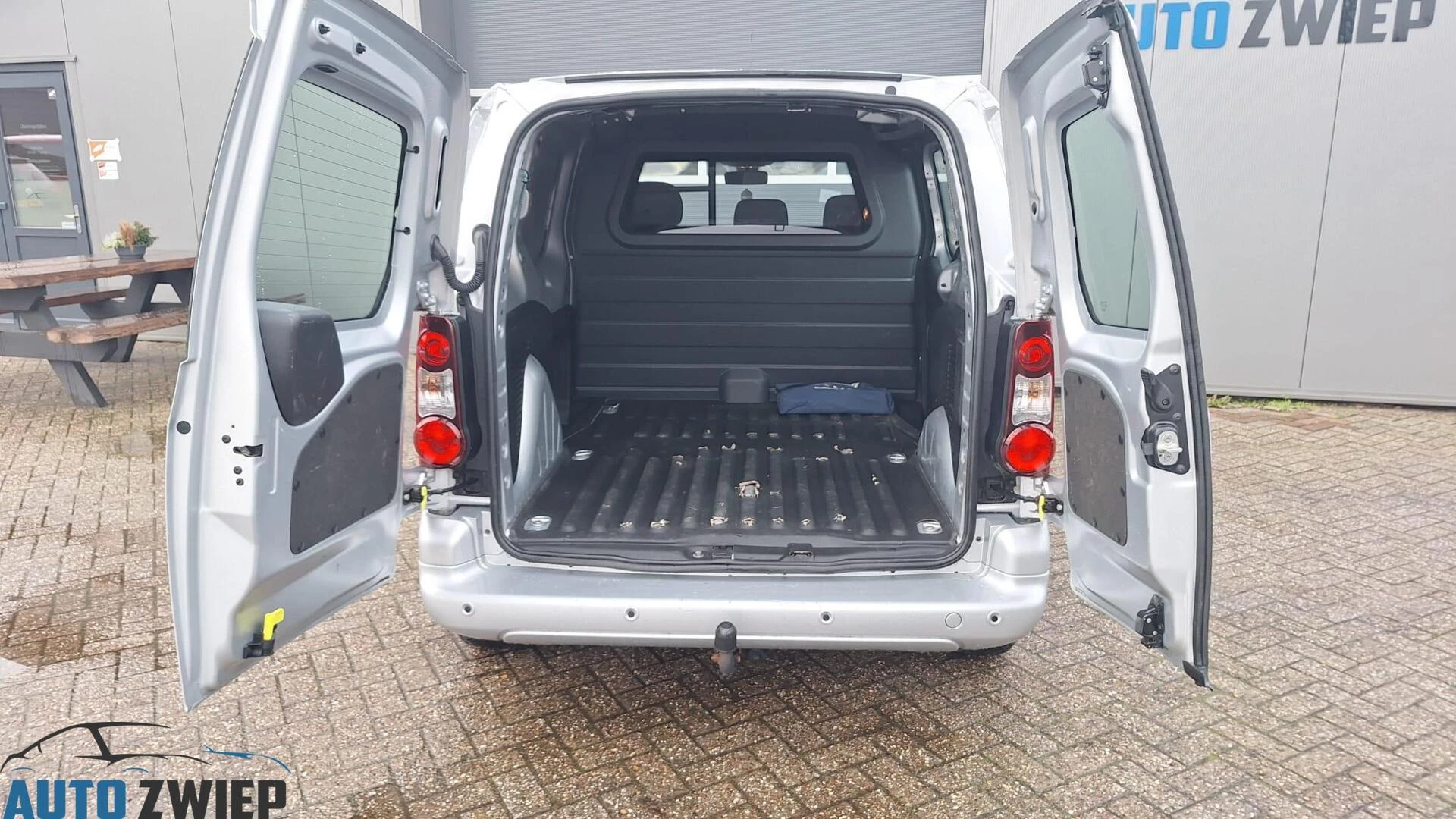 Hoofdafbeelding Peugeot Partner