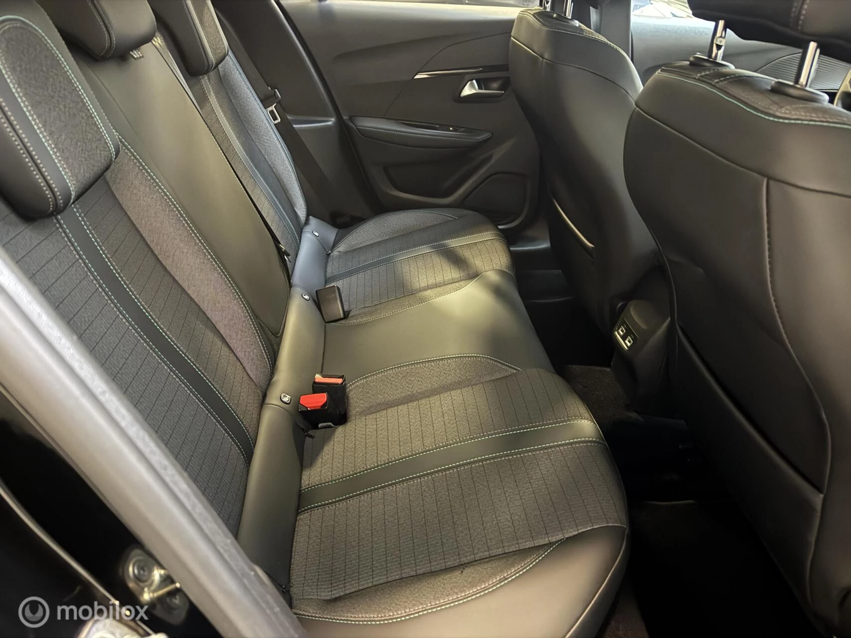 Hoofdafbeelding Peugeot e-208