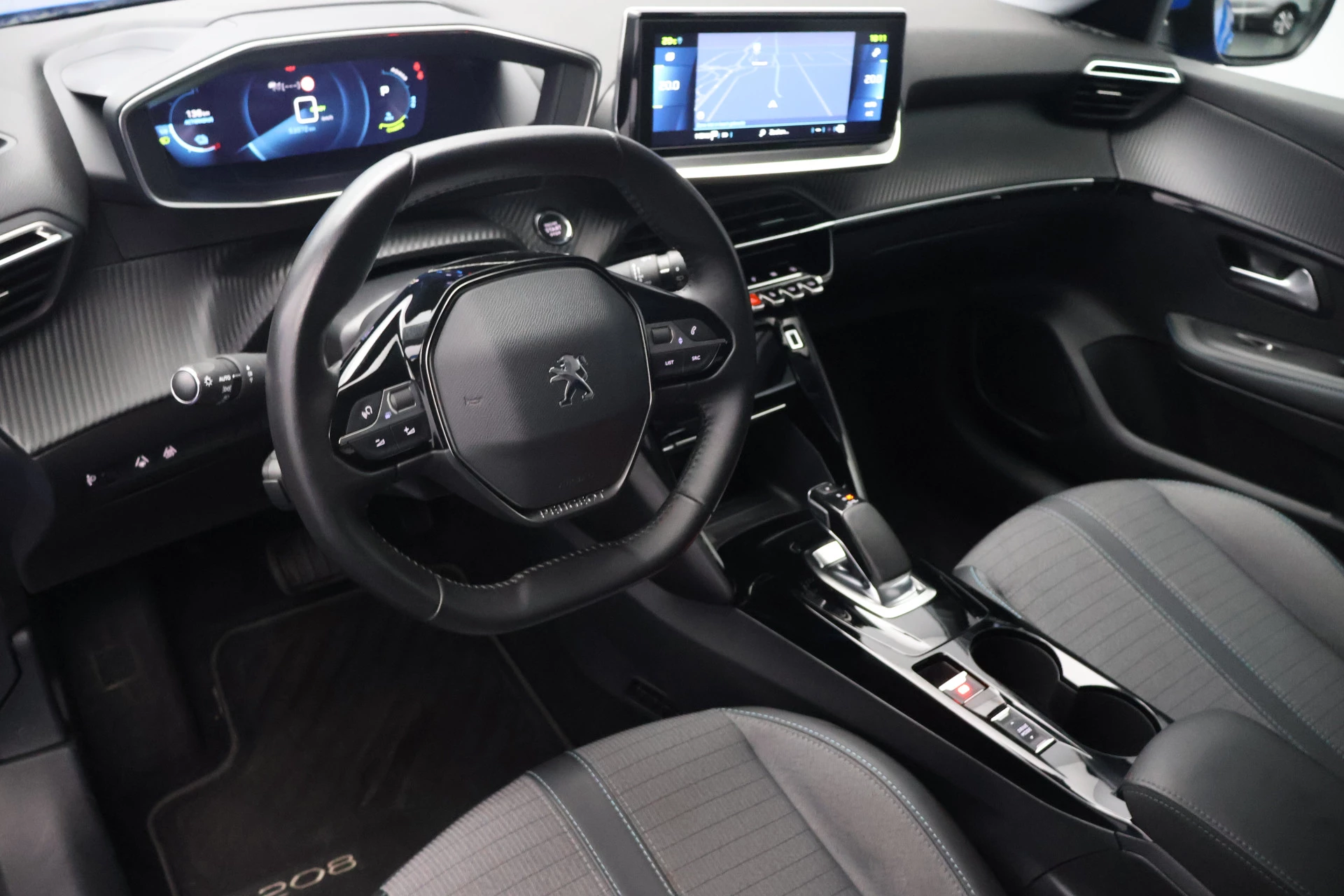 Hoofdafbeelding Peugeot e-208