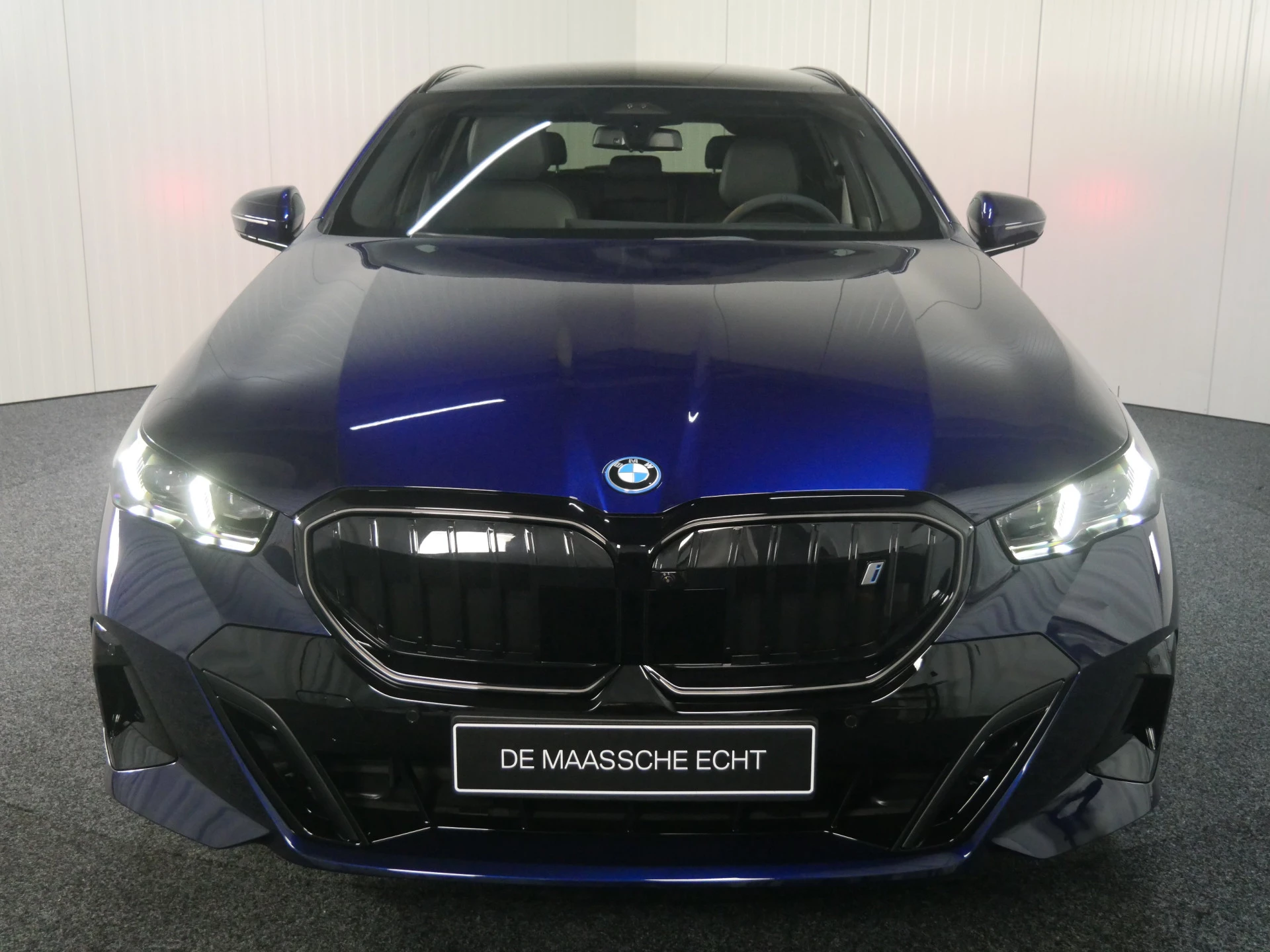 Hoofdafbeelding BMW i5