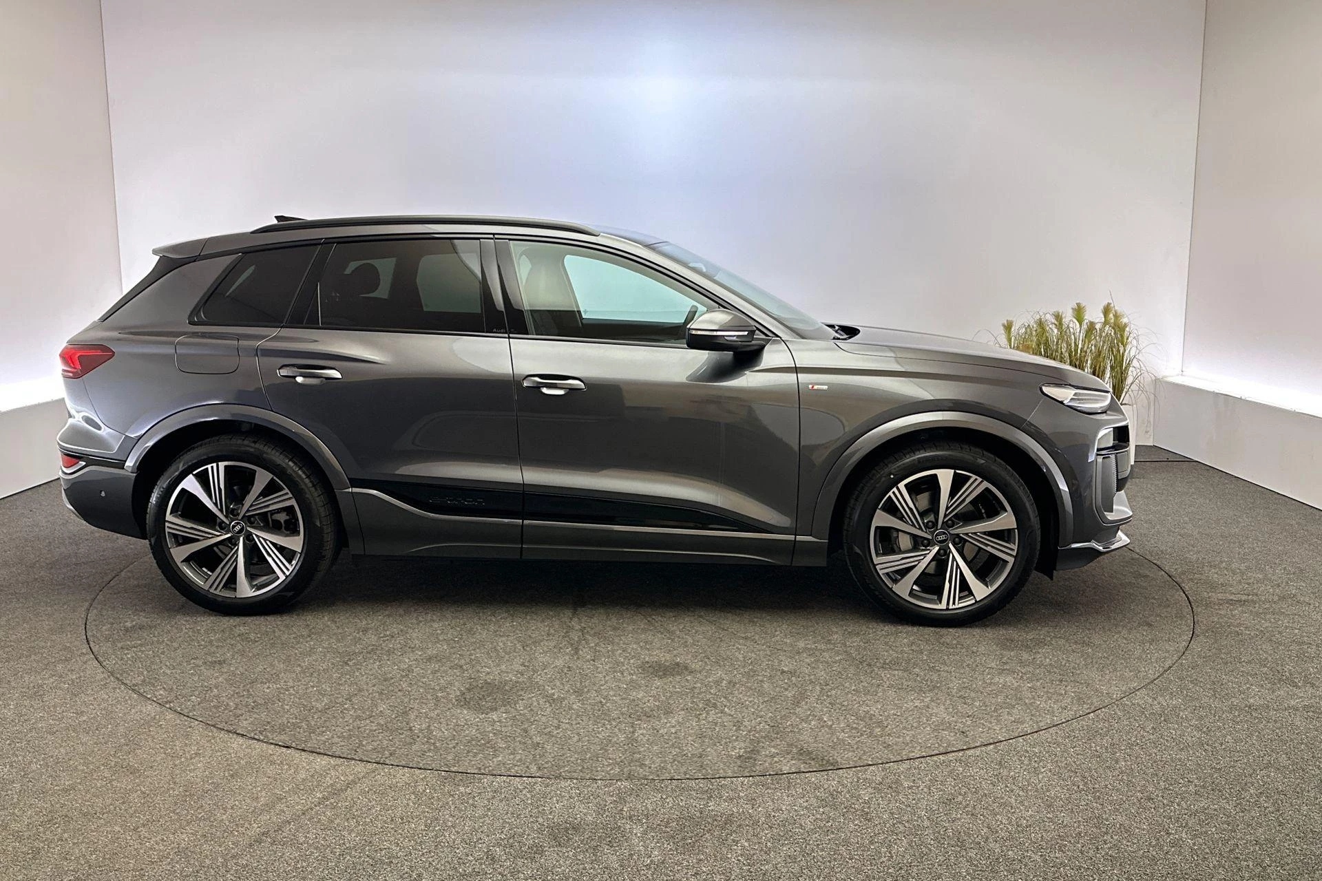 Hoofdafbeelding Audi Q6 e-tron