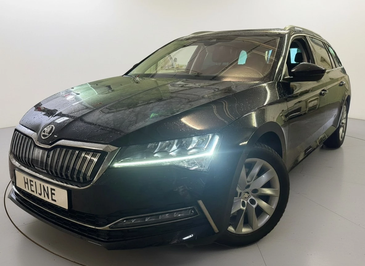 Hoofdafbeelding Škoda Superb