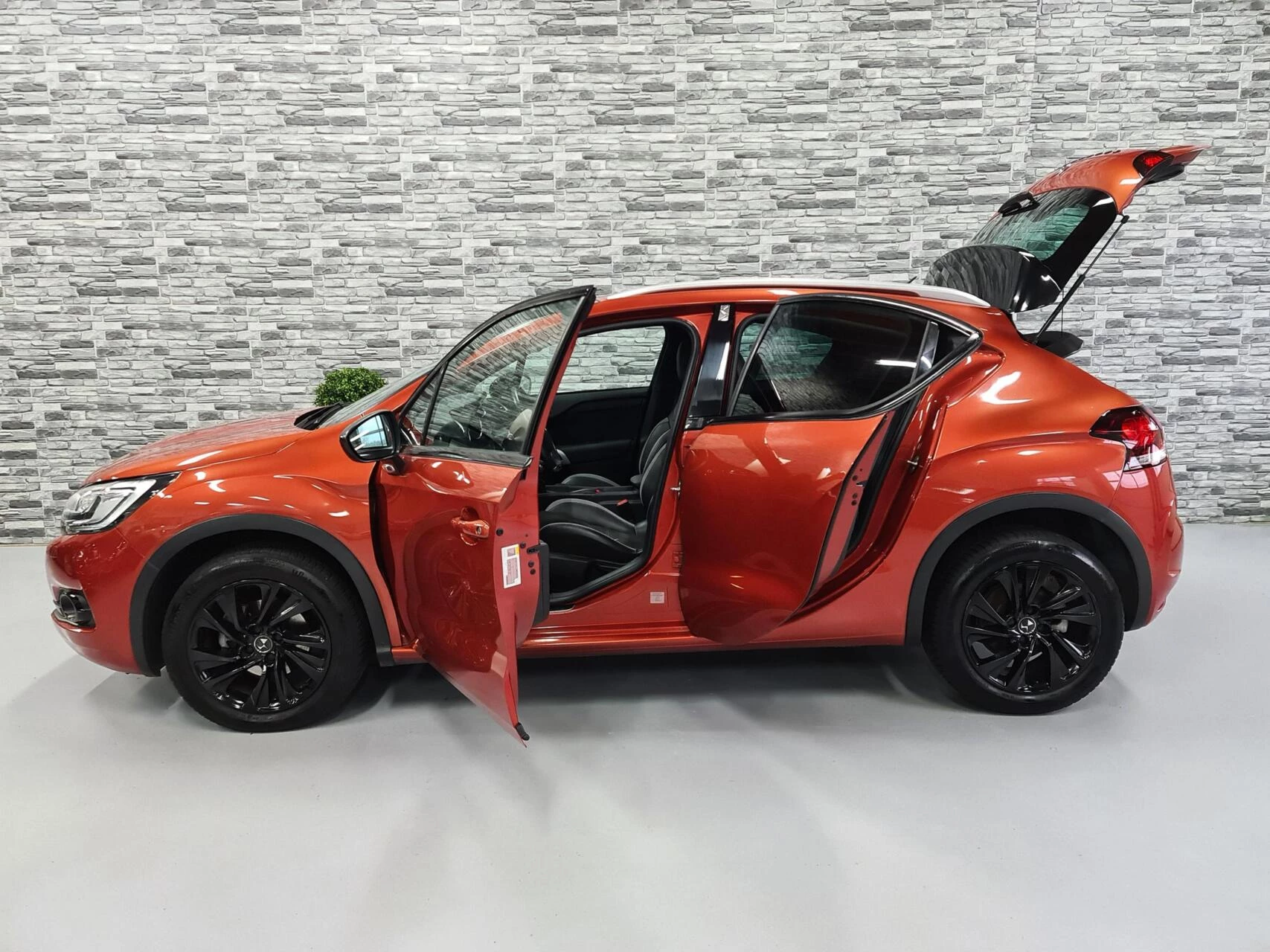 Hoofdafbeelding DS DS 4