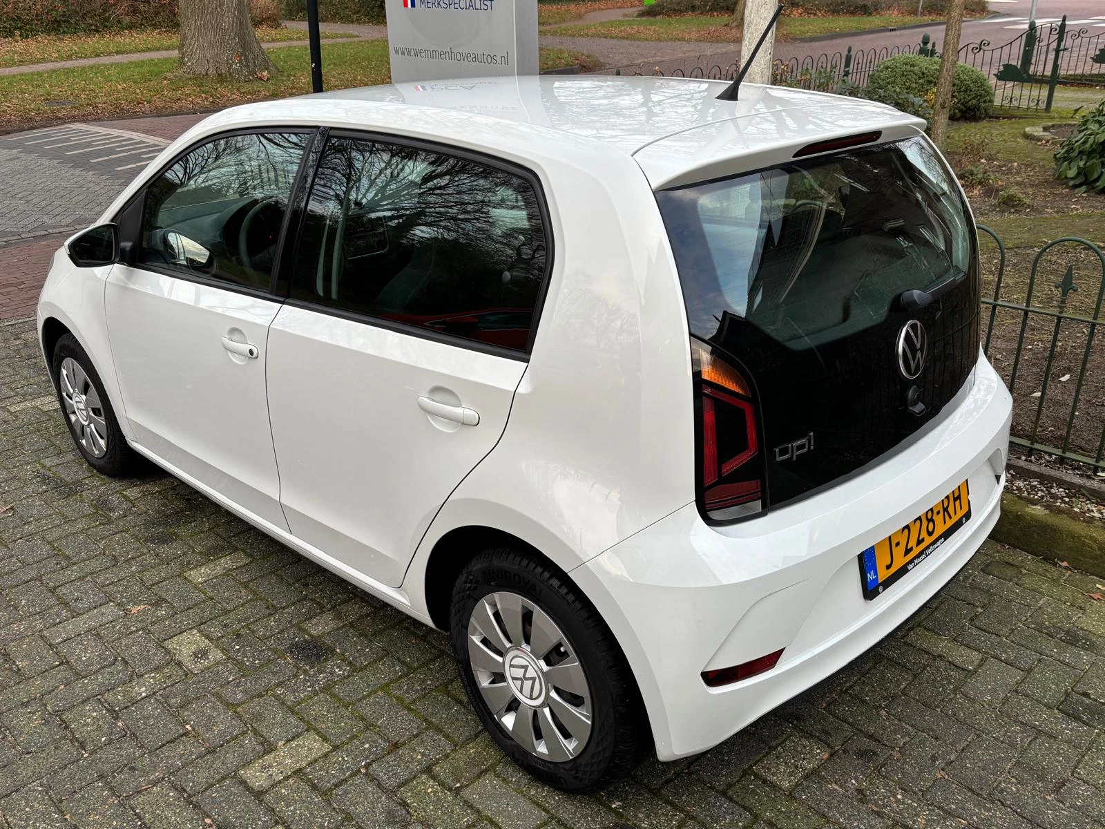 Hoofdafbeelding Volkswagen up!