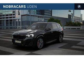 BMW X1 xDrive30e High Executive M Sport Automaat / Panoramadak / Trekhaak / Adaptieve LED / M Adaptief onderstel / Head-Up / Parking Assistant Plus / Comfort Access