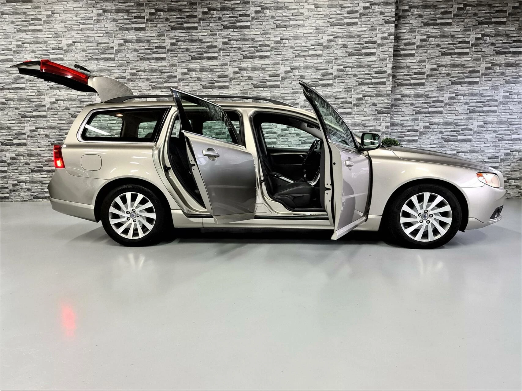 Hoofdafbeelding Volvo V70