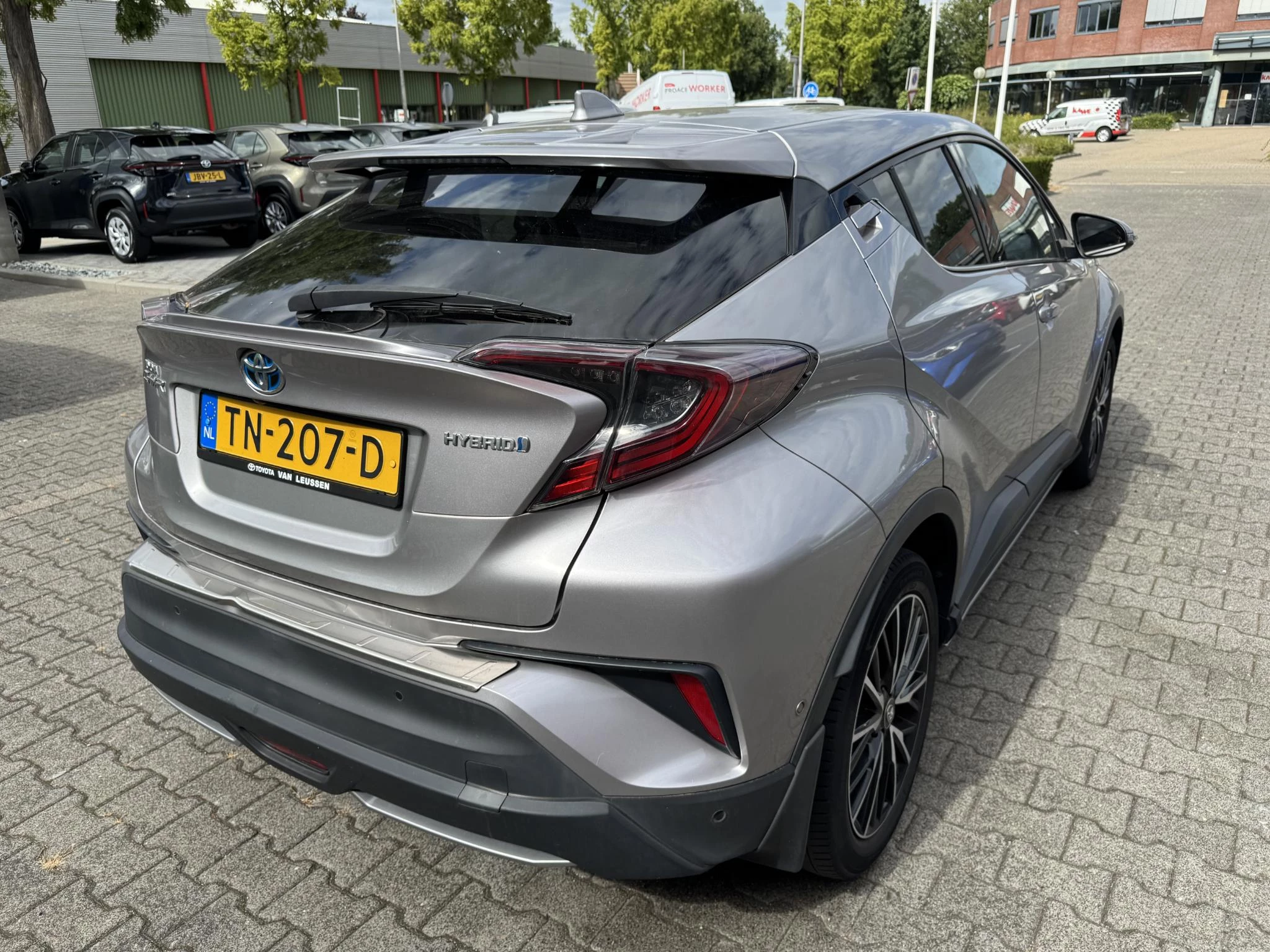 Hoofdafbeelding Toyota C-HR