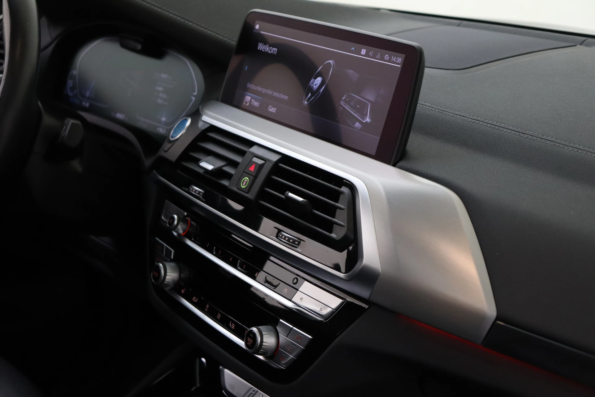 Hoofdafbeelding BMW iX3