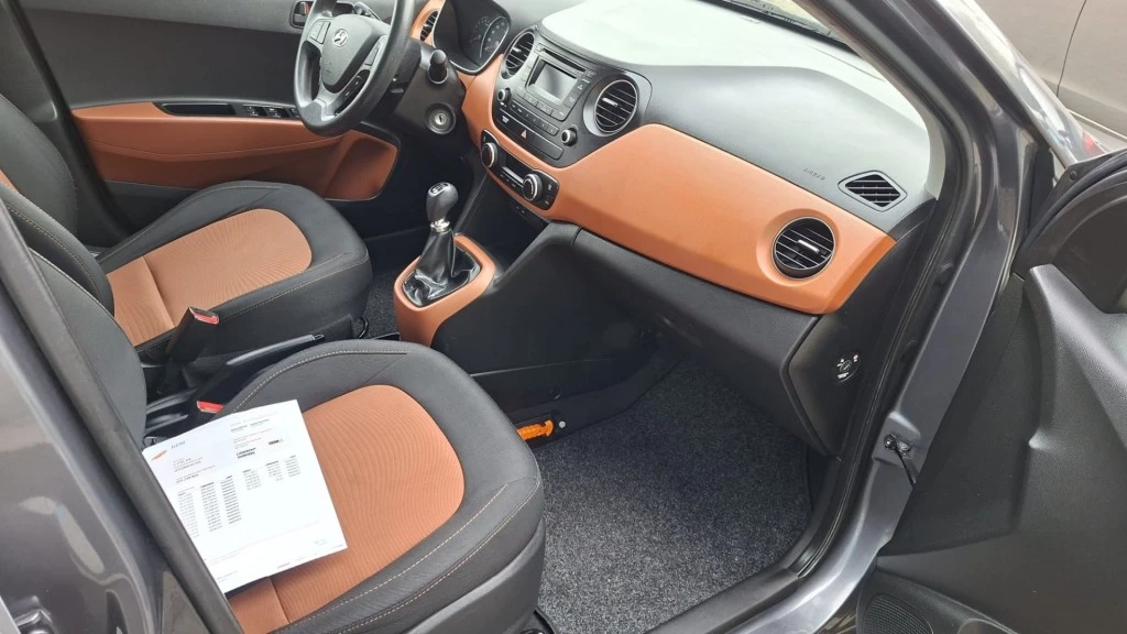 Hoofdafbeelding Hyundai i10