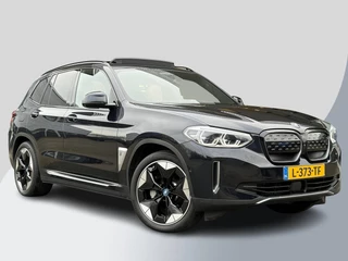 BMW iX3 High Executive 80 kWh | Panoramadak | Leder | Elektrische stoel | Stoelverwarming |  Shadow Line Pack | Camera's