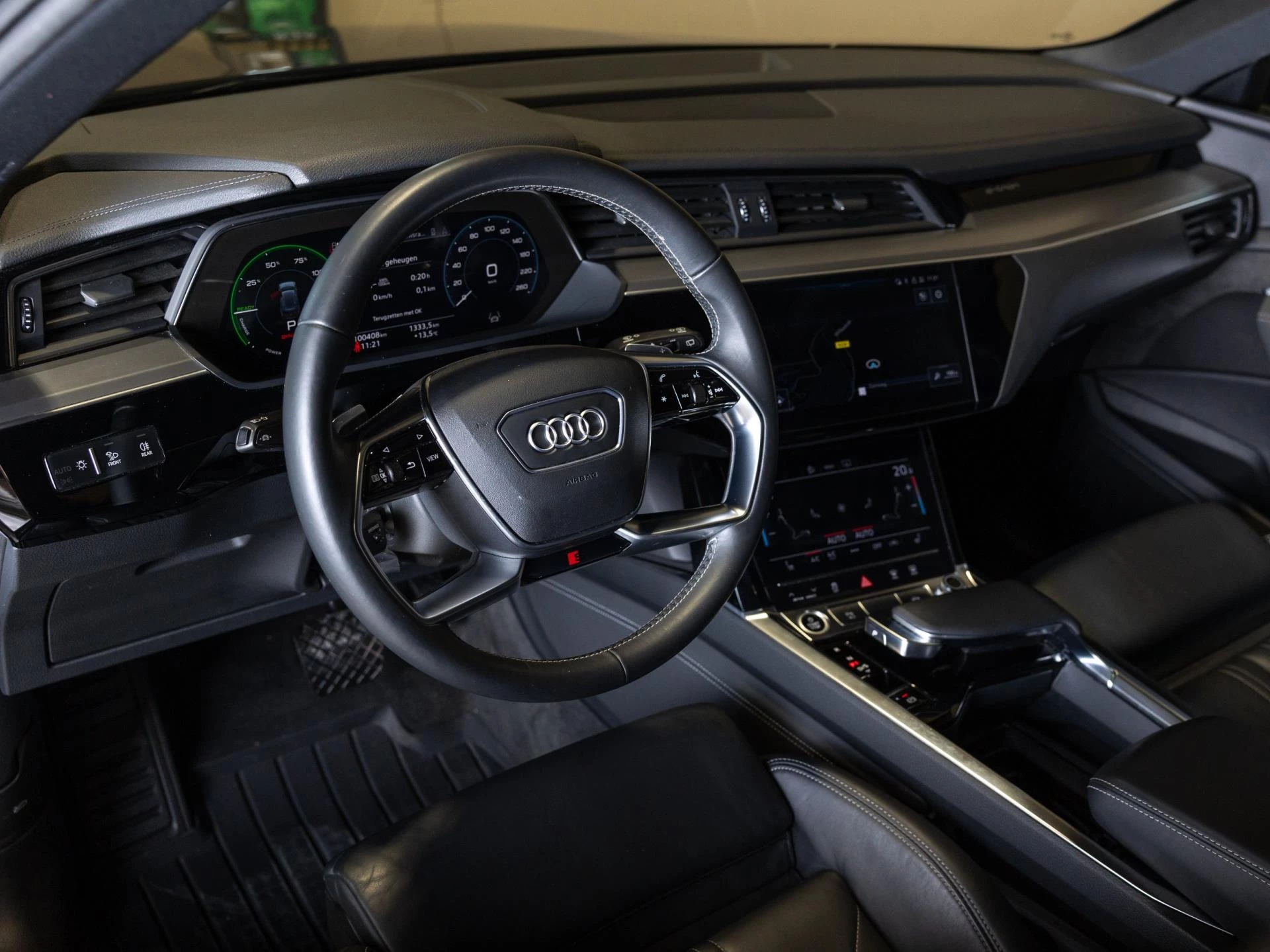 Hoofdafbeelding Audi e-tron