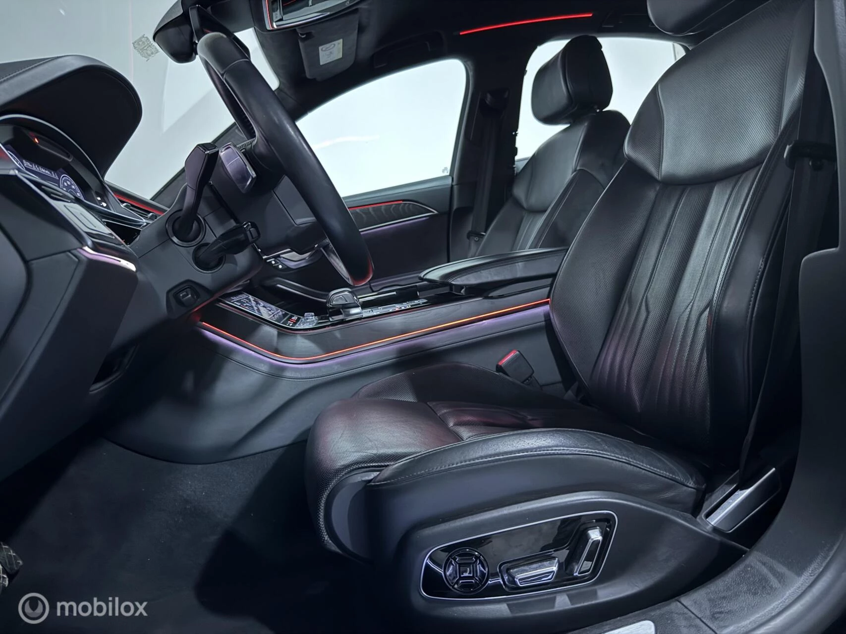 Hoofdafbeelding Audi A8