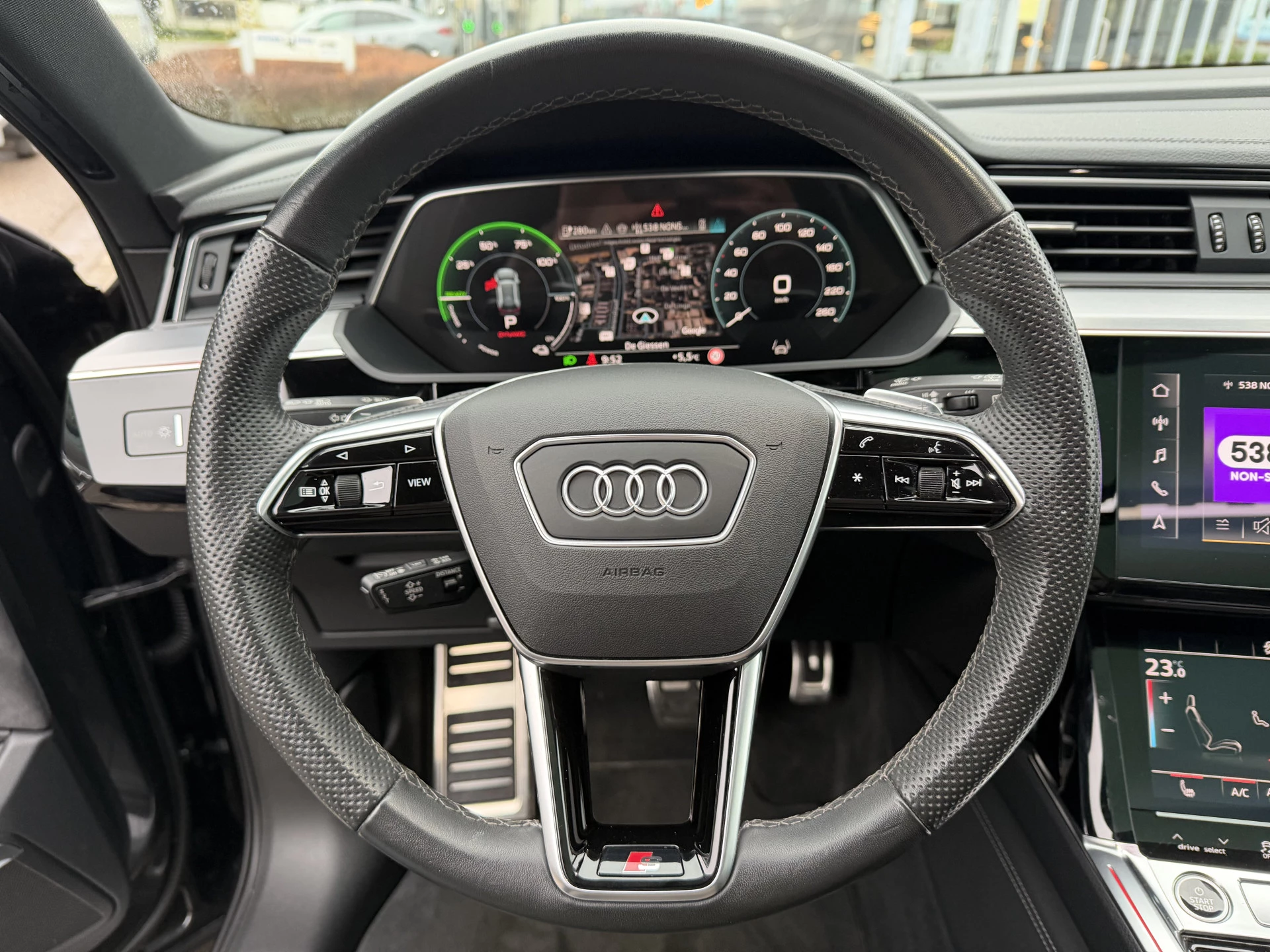 Hoofdafbeelding Audi Q8 e-tron