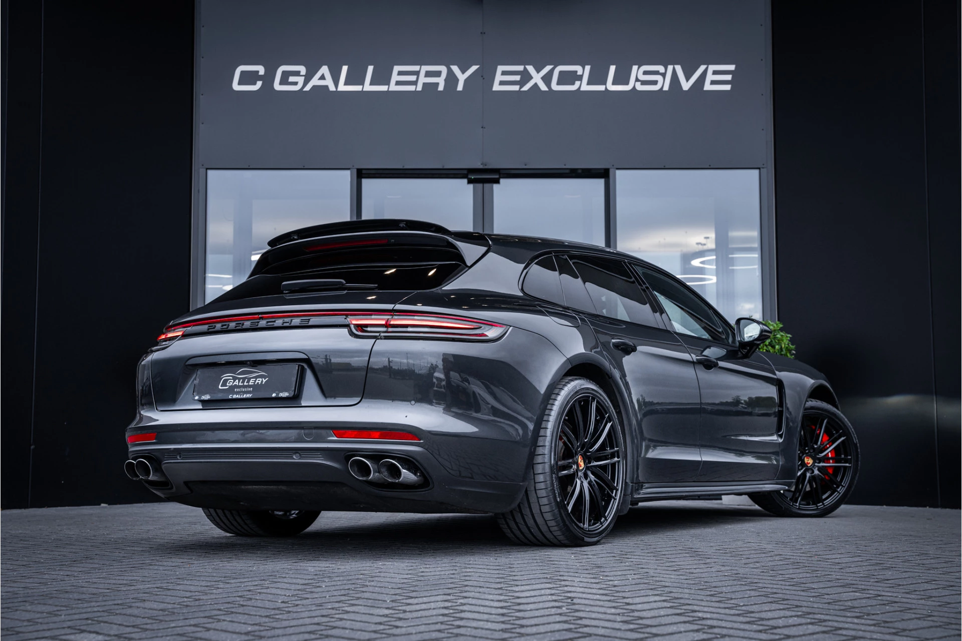 Hoofdafbeelding Porsche Panamera
