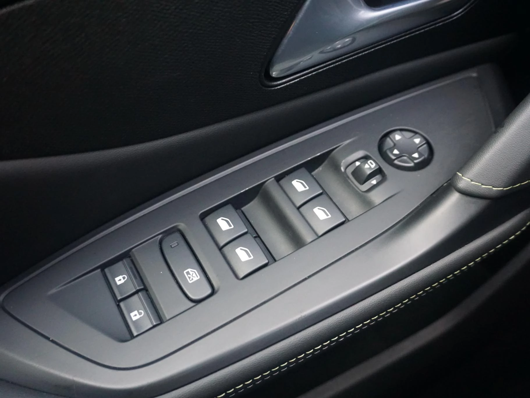 Hoofdafbeelding Peugeot 408