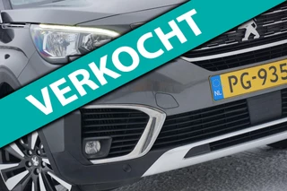 Peugeot 5008 1.2 PureTech Allure - Gris Platinium - Mistral leder/Carplay/19 inch Washington