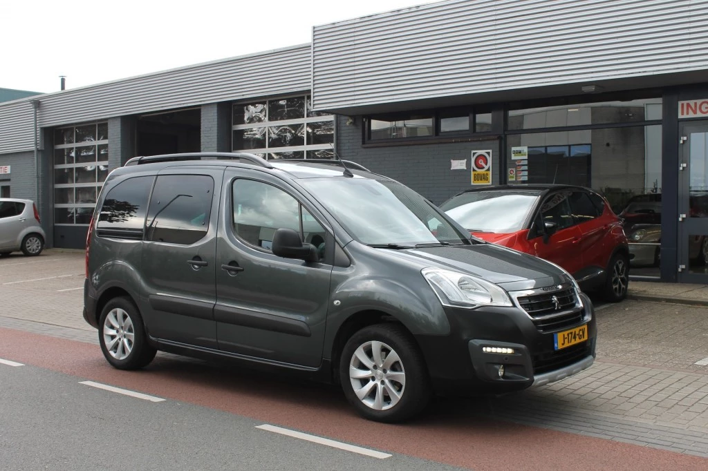 Hoofdafbeelding Peugeot Partner