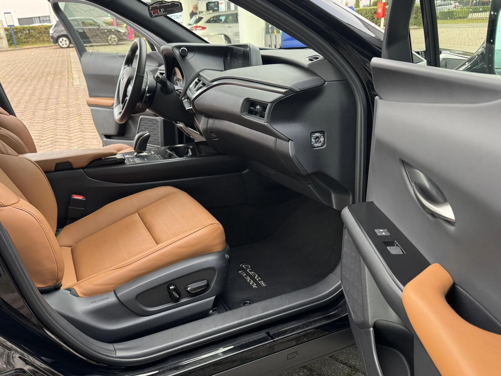 Hoofdafbeelding Lexus UX