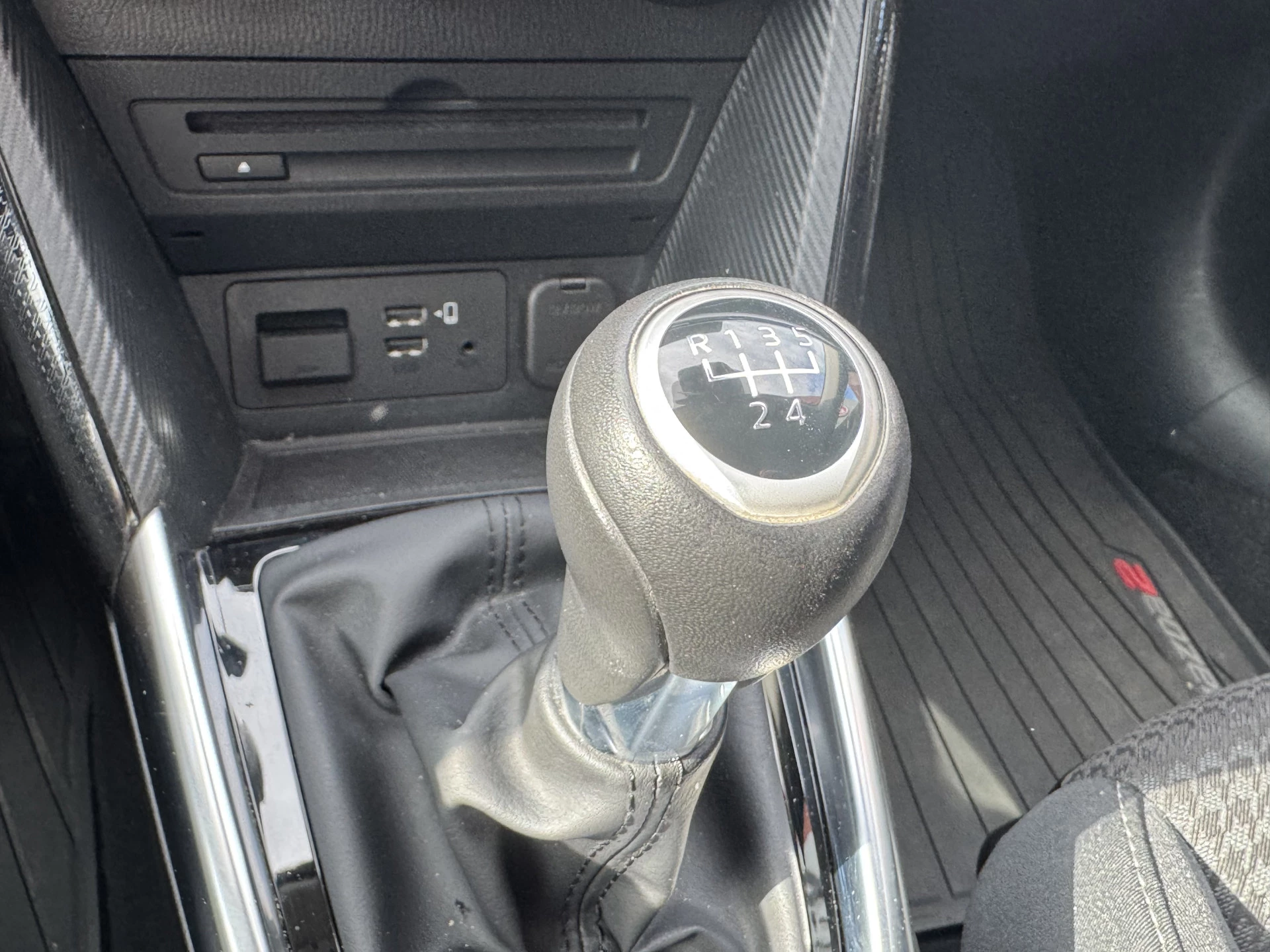 Hoofdafbeelding Mazda 2