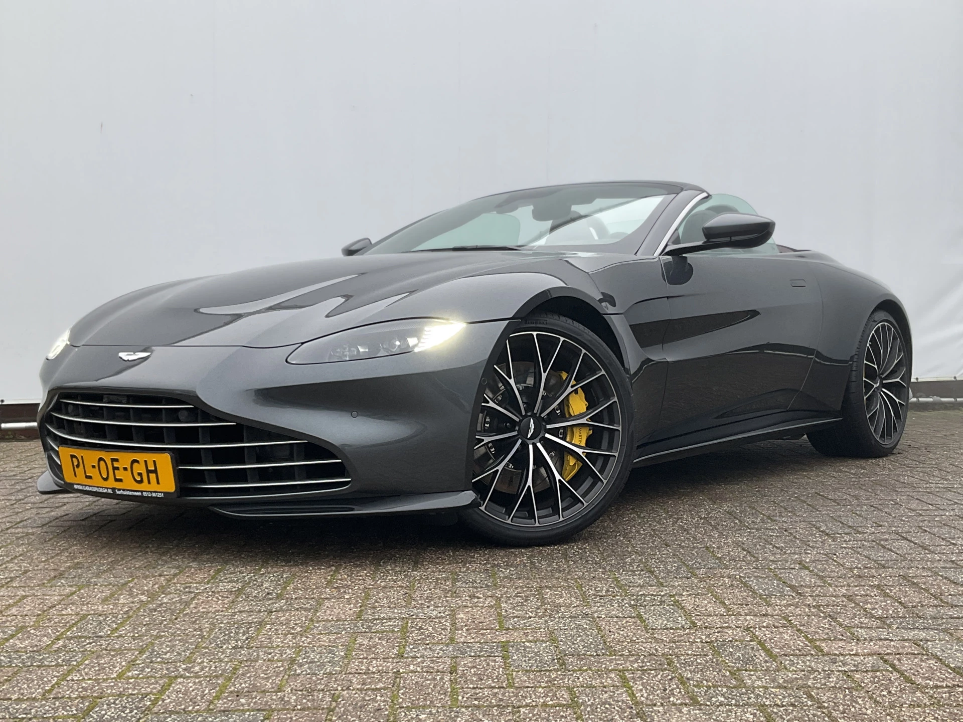 Hoofdafbeelding Aston Martin V8 Vantage