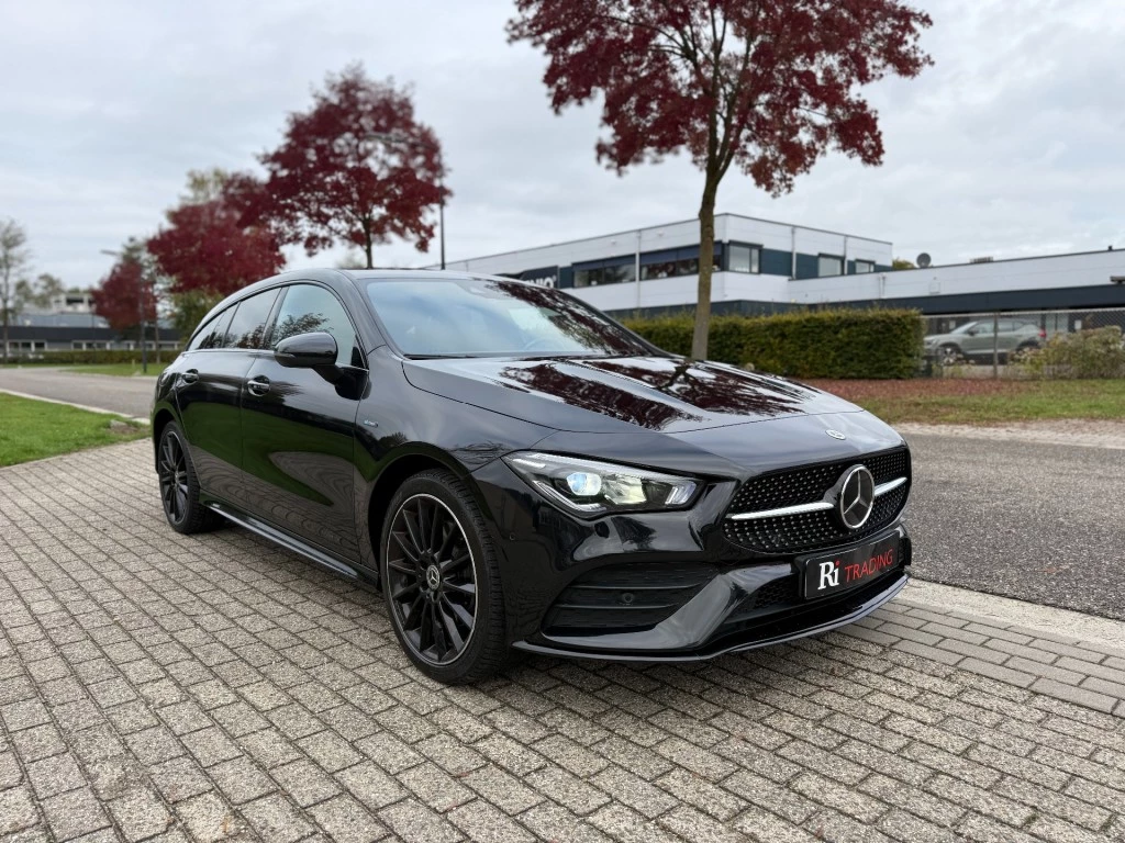 Hoofdafbeelding Mercedes-Benz CLA
