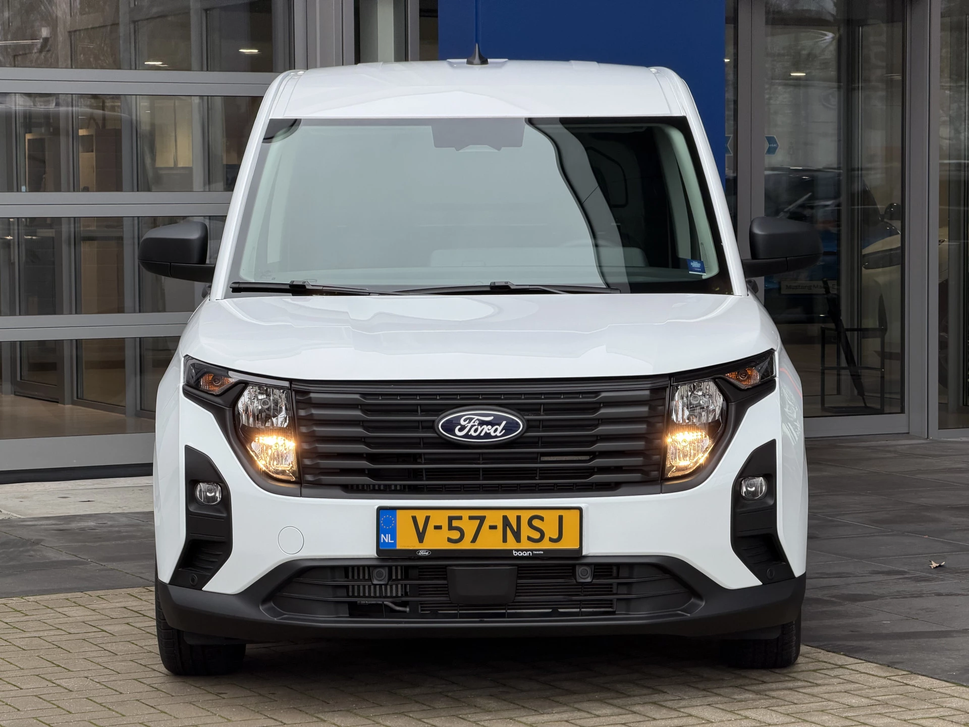Hoofdafbeelding Ford Transit Courier