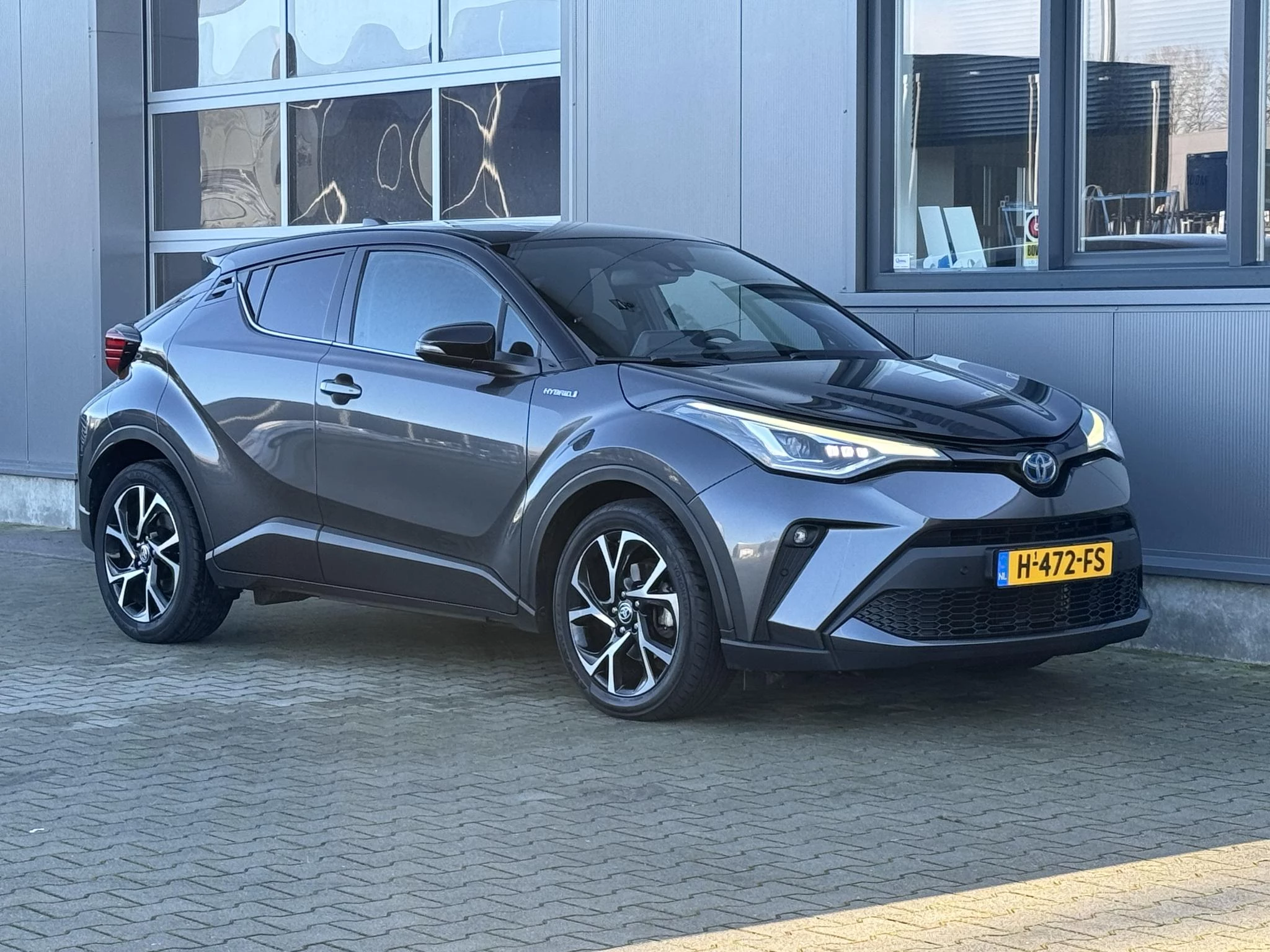 Hoofdafbeelding Toyota C-HR