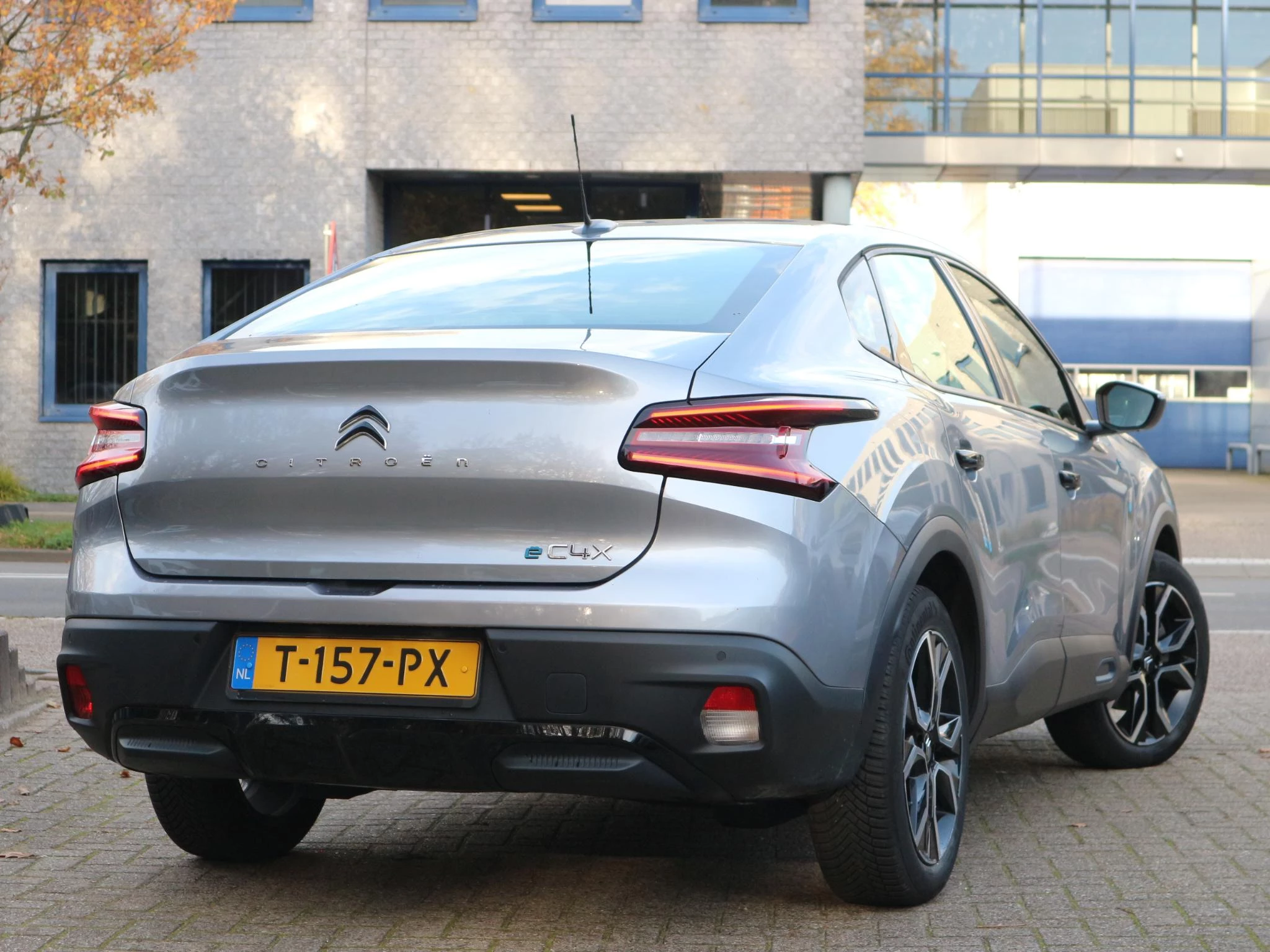 Hoofdafbeelding Citroën ë-C4 X